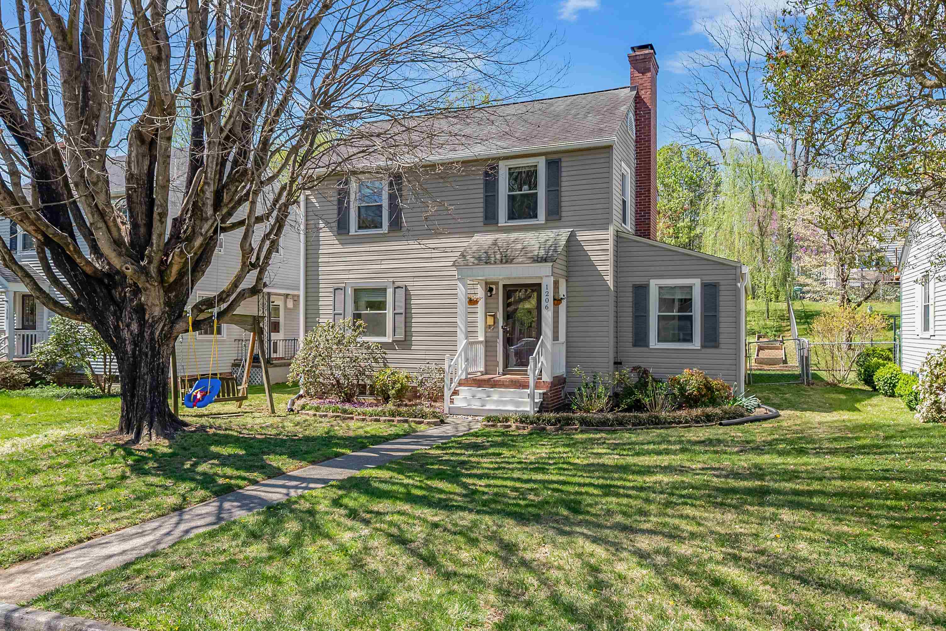 1206 Federal Street Radford VA 24141