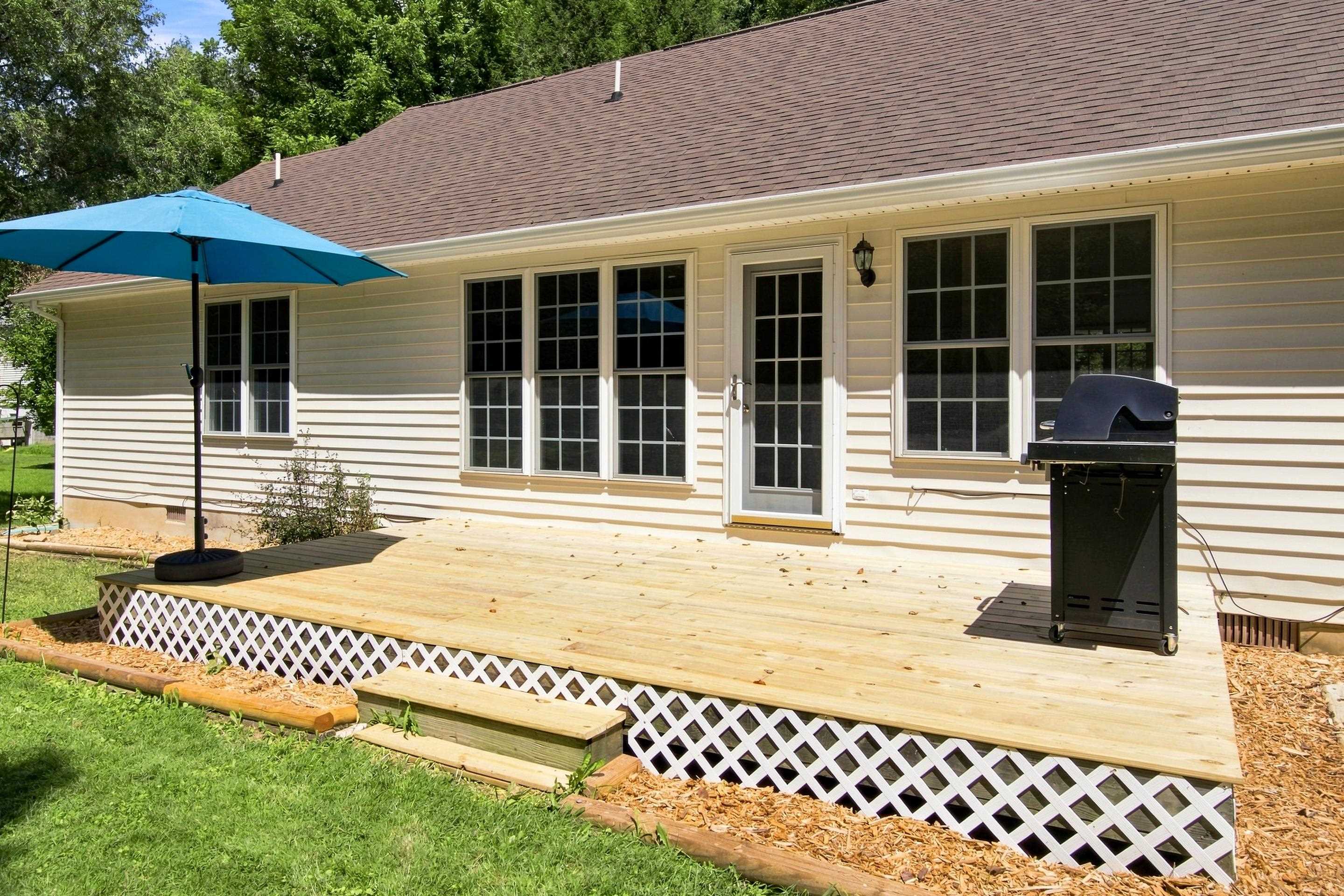 207 Staples Street Radford VA 24141