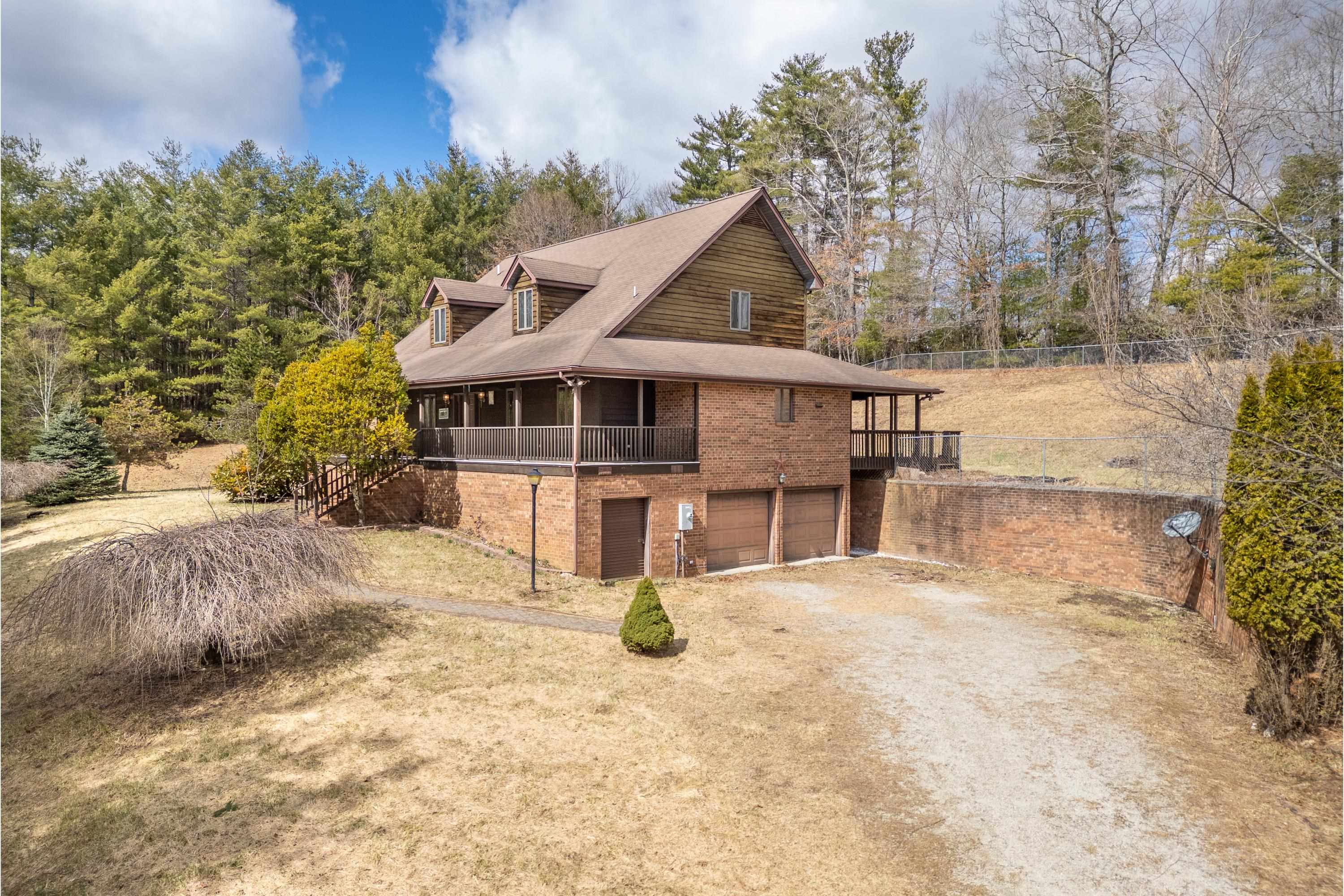 569 Music Road Floyd VA 24091