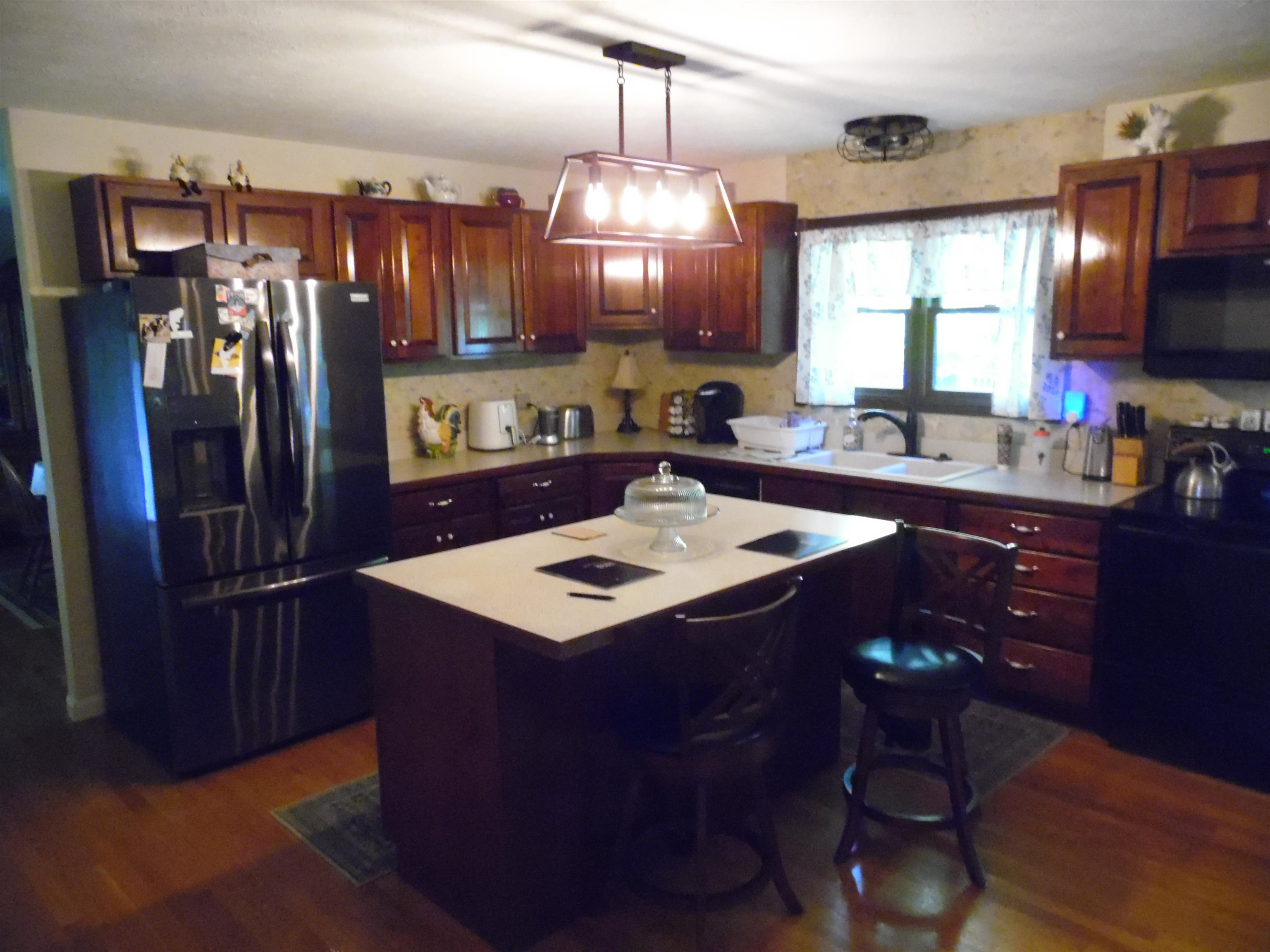 921 Clifford Street Pearisburg VA 24134
