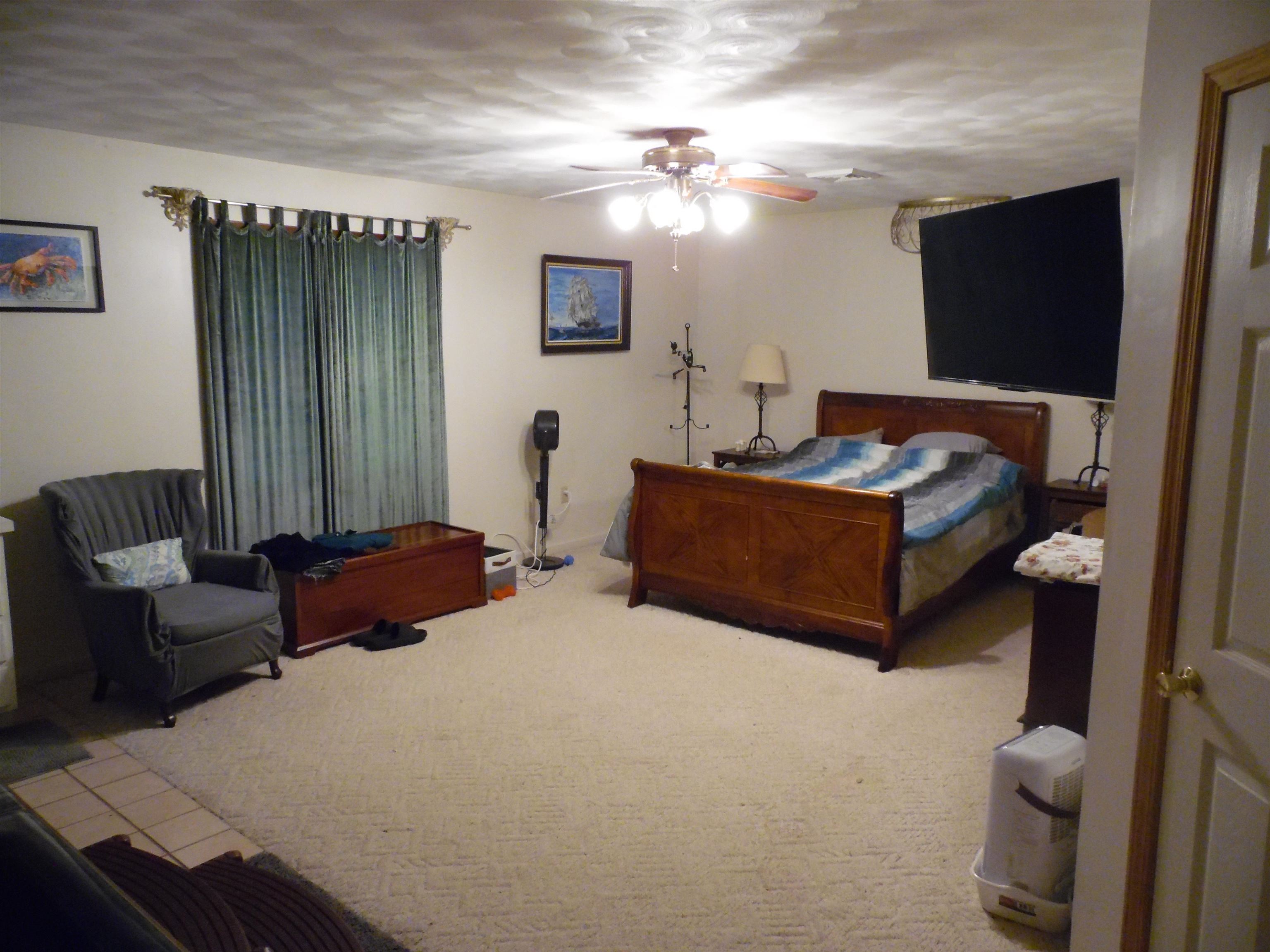 921 Clifford Street Pearisburg VA 24134