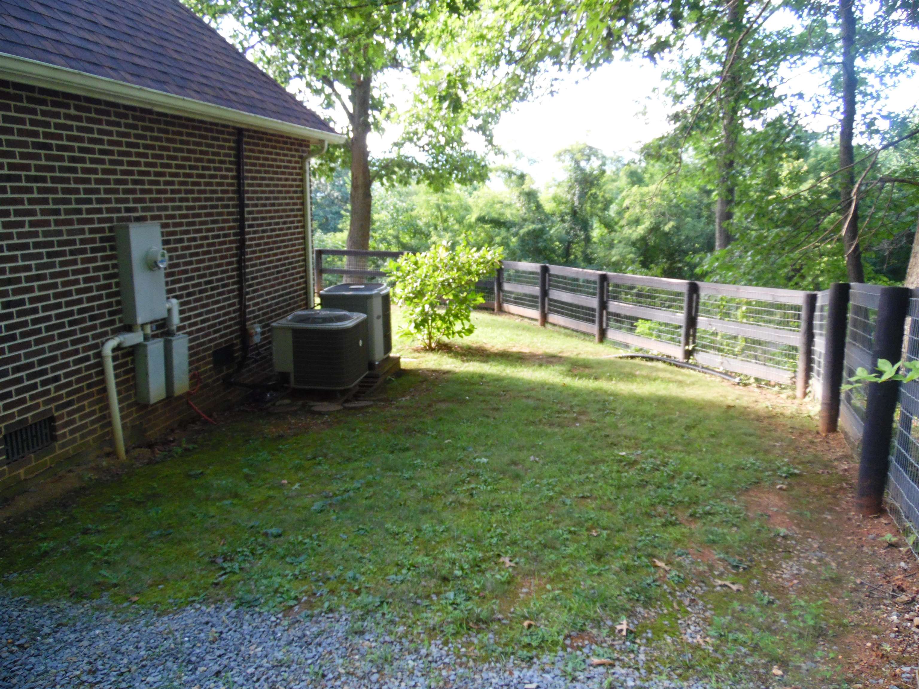 921 Clifford Street Pearisburg VA 24134