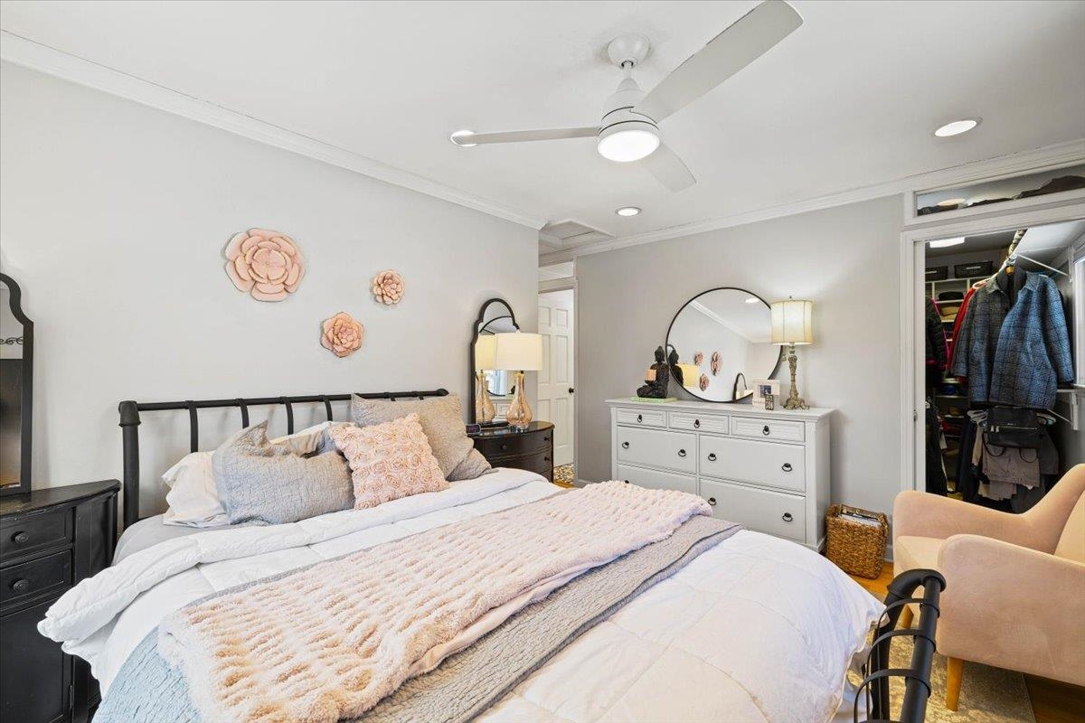 204 Pine Drive Blacksburg VA 24060