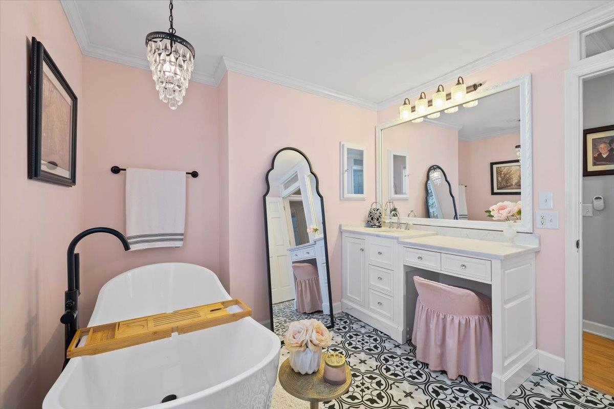 204 Pine Drive Blacksburg VA 24060