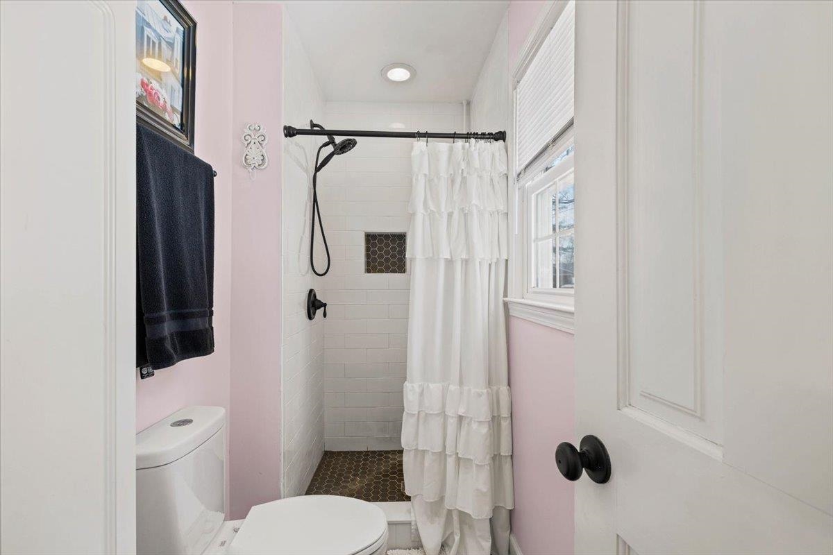 204 Pine Drive Blacksburg VA 24060