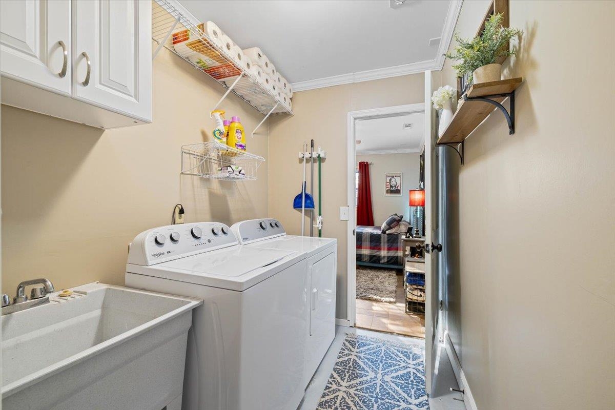 204 Pine Drive Blacksburg VA 24060