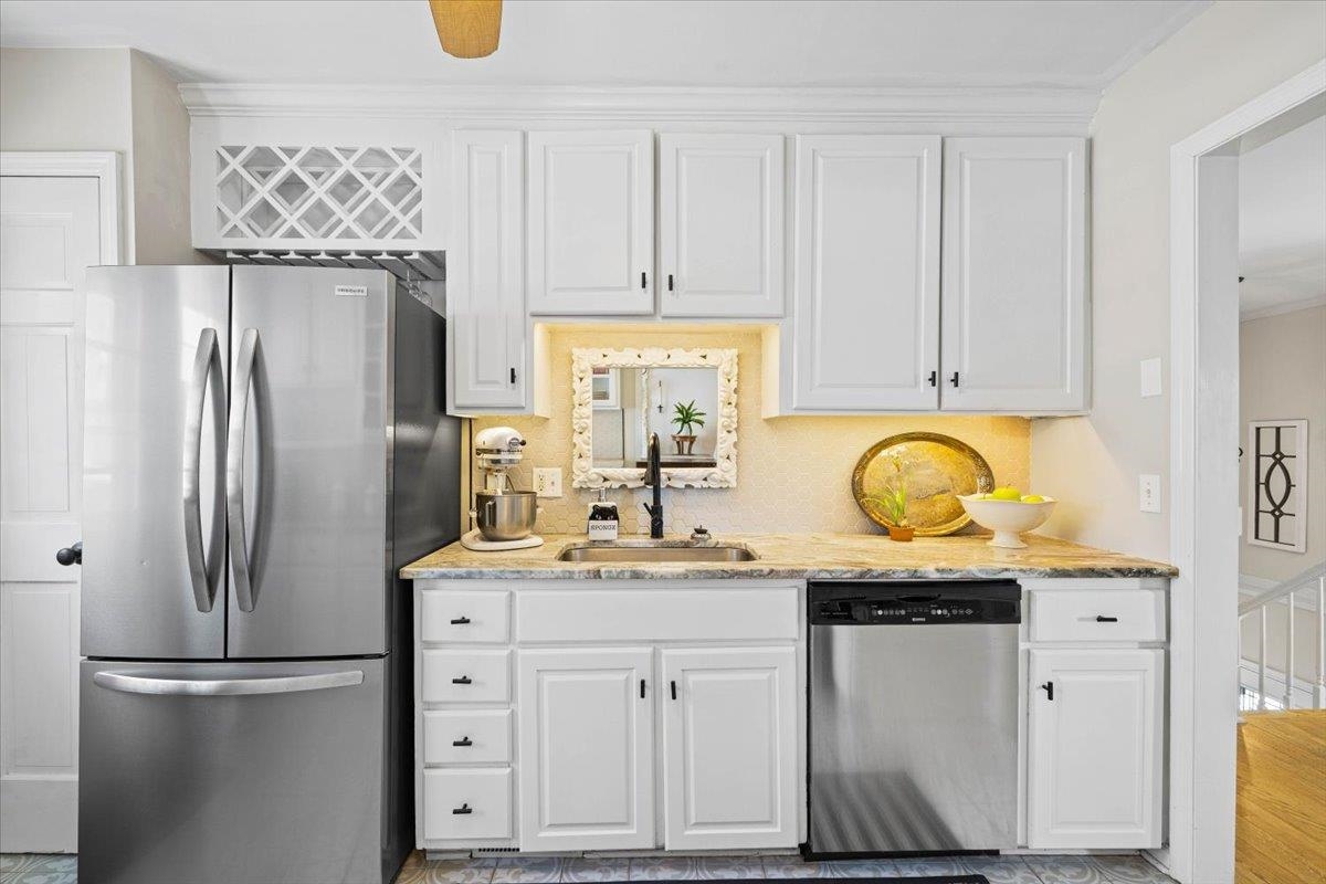 204 Pine Drive Blacksburg VA 24060