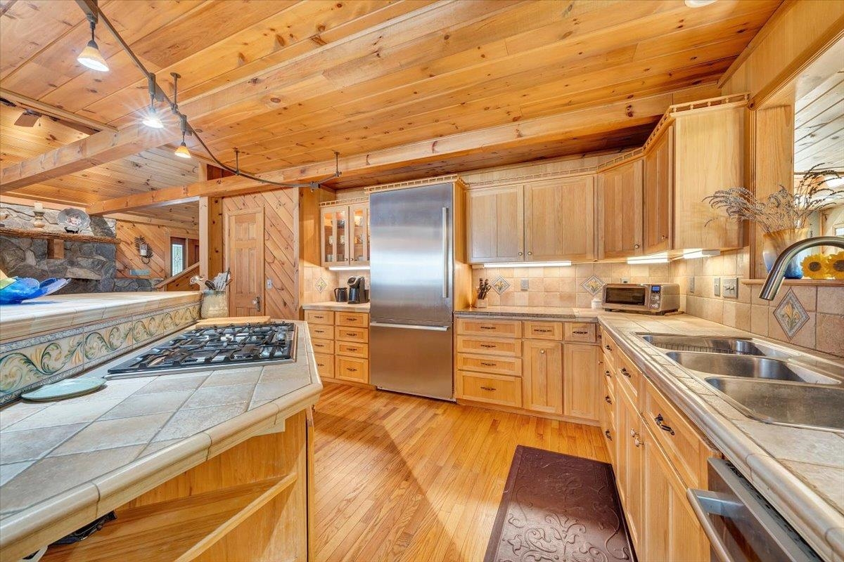 674 Old Furnace Road SW Floyd VA 24091