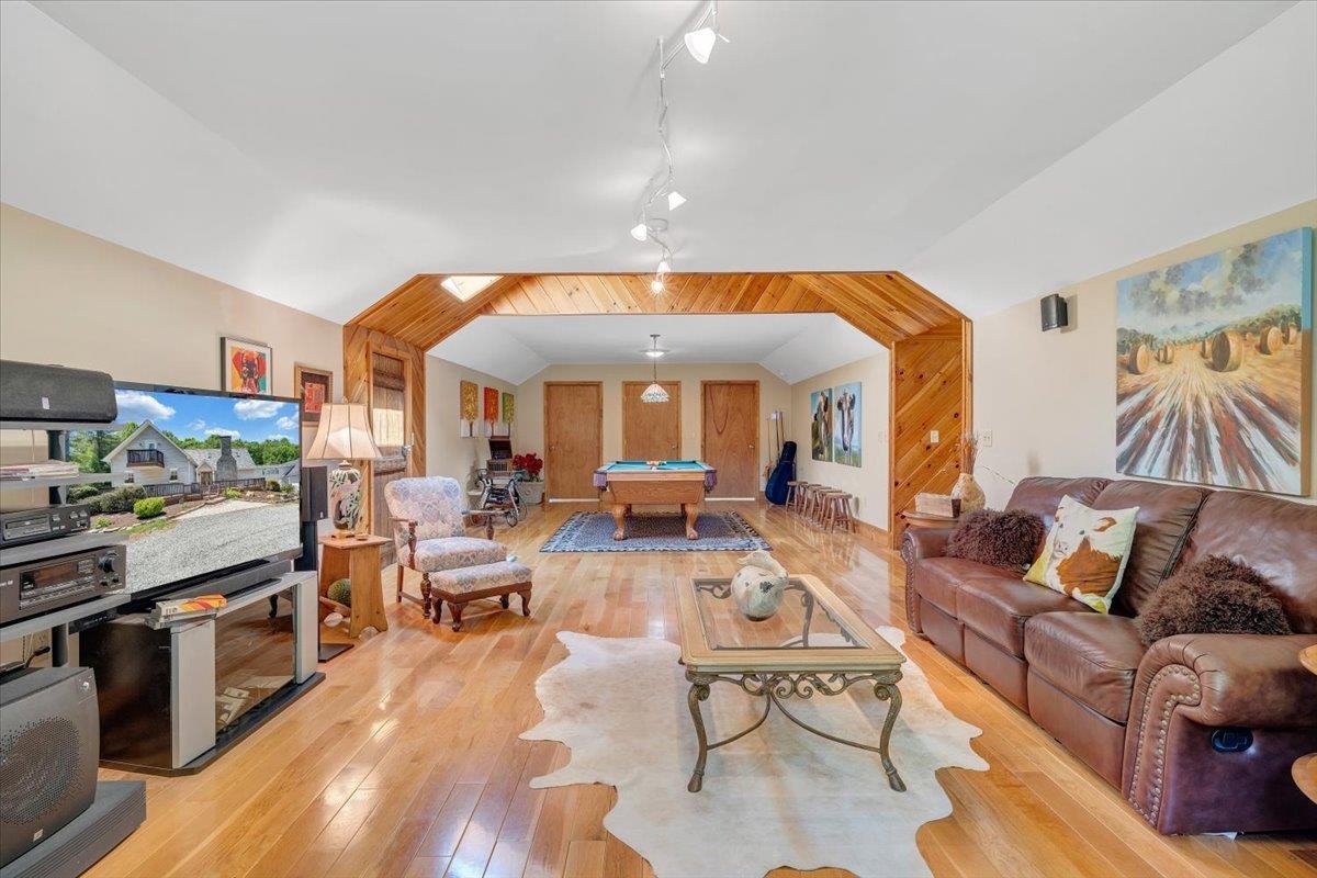 674 Old Furnace Road SW Floyd VA 24091