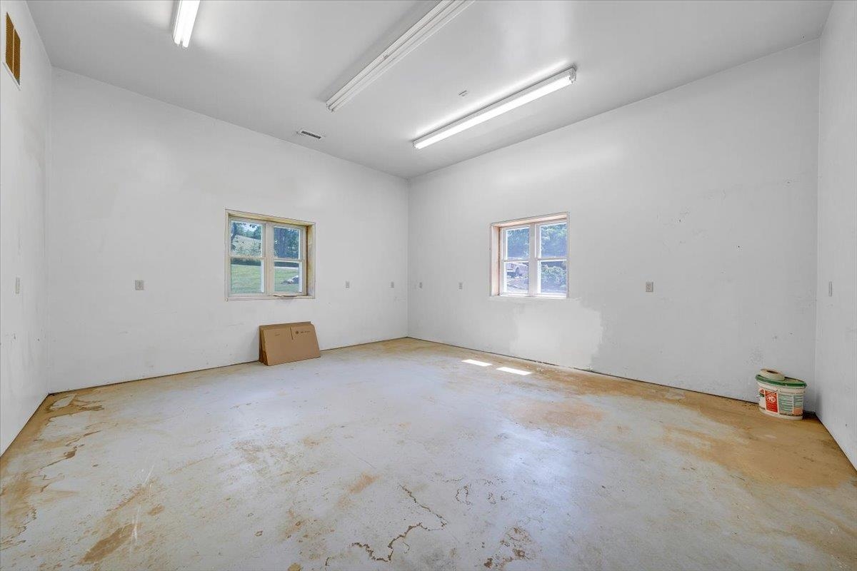 674 Old Furnace Road SW Floyd VA 24091