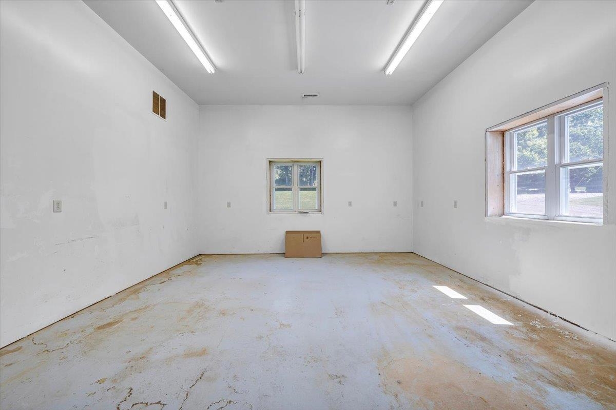 674 Old Furnace Road SW Floyd VA 24091