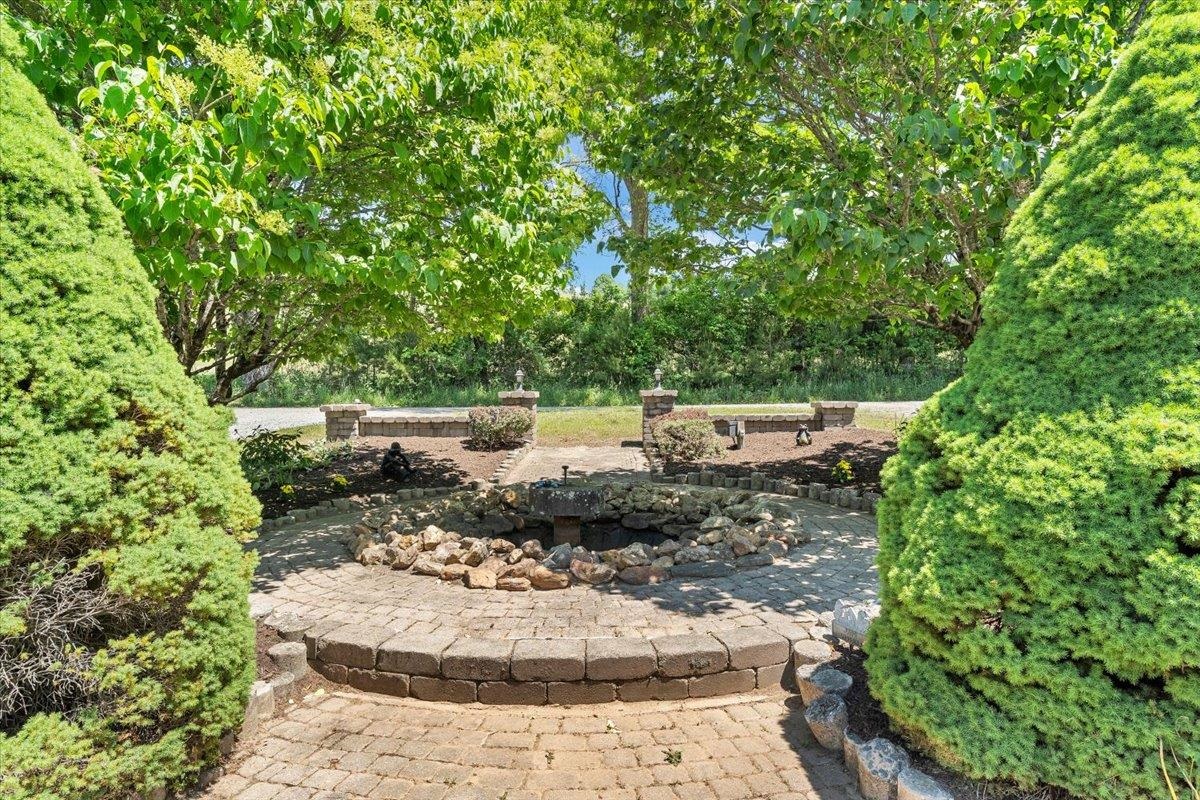 674 Old Furnace Road SW Floyd VA 24091