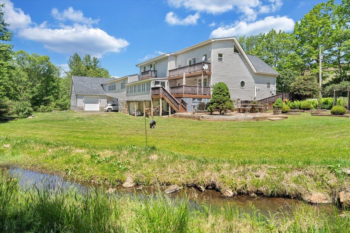 674 Old Furnace Road SW Floyd VA 24091