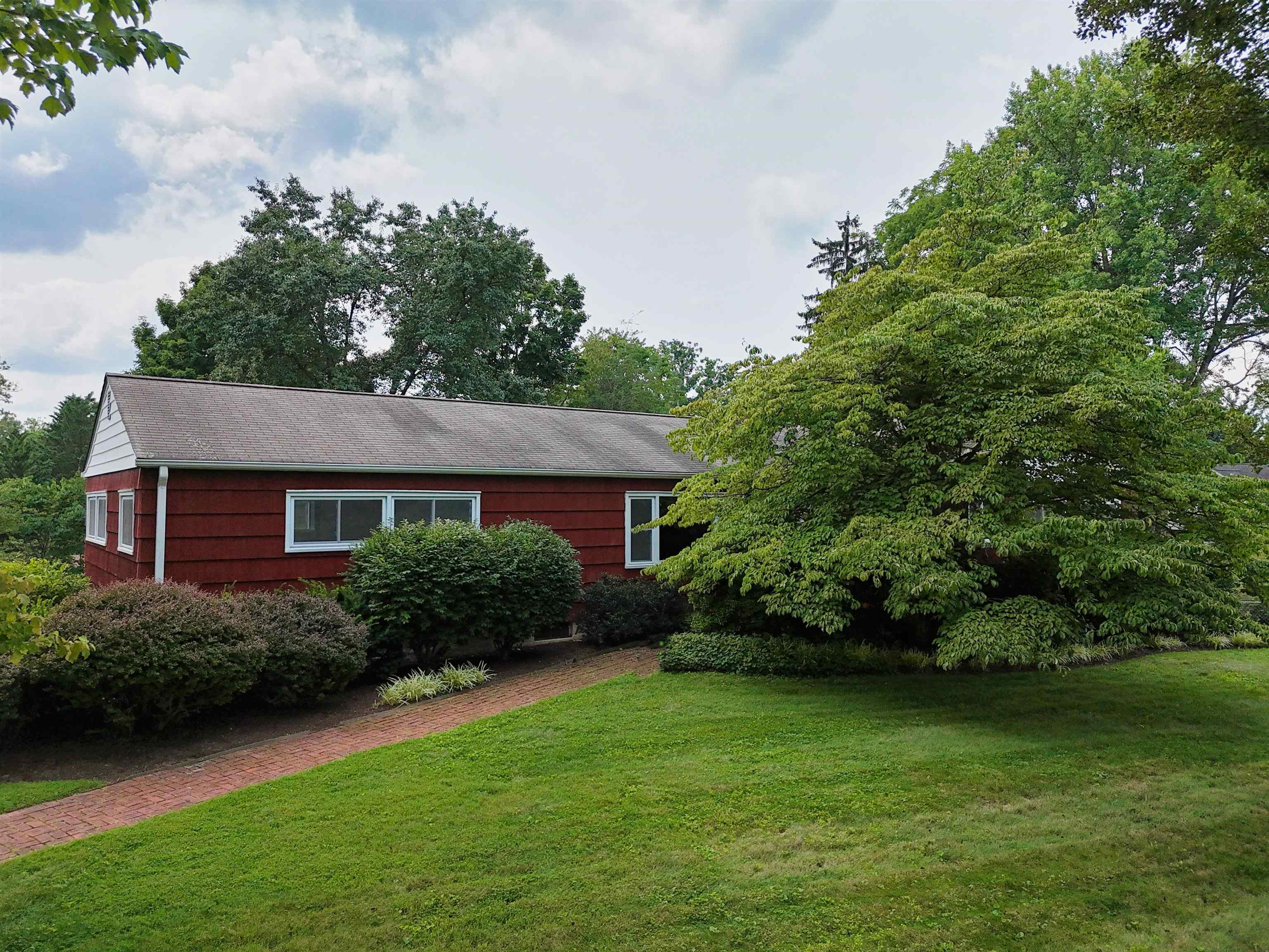Blacksburg VA, 715 Burruss Drive