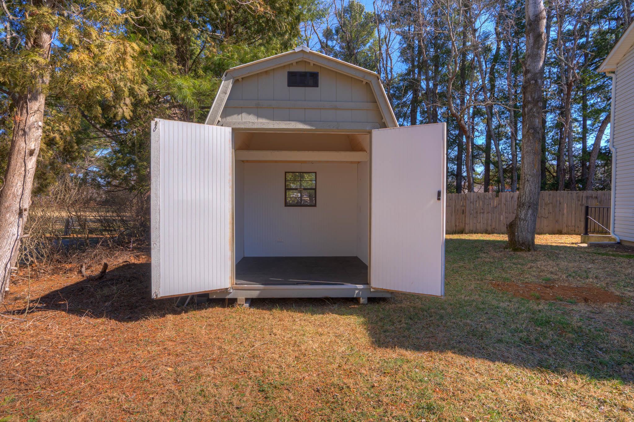 905 Horse Shoe Lane Blacksburg VA 24060