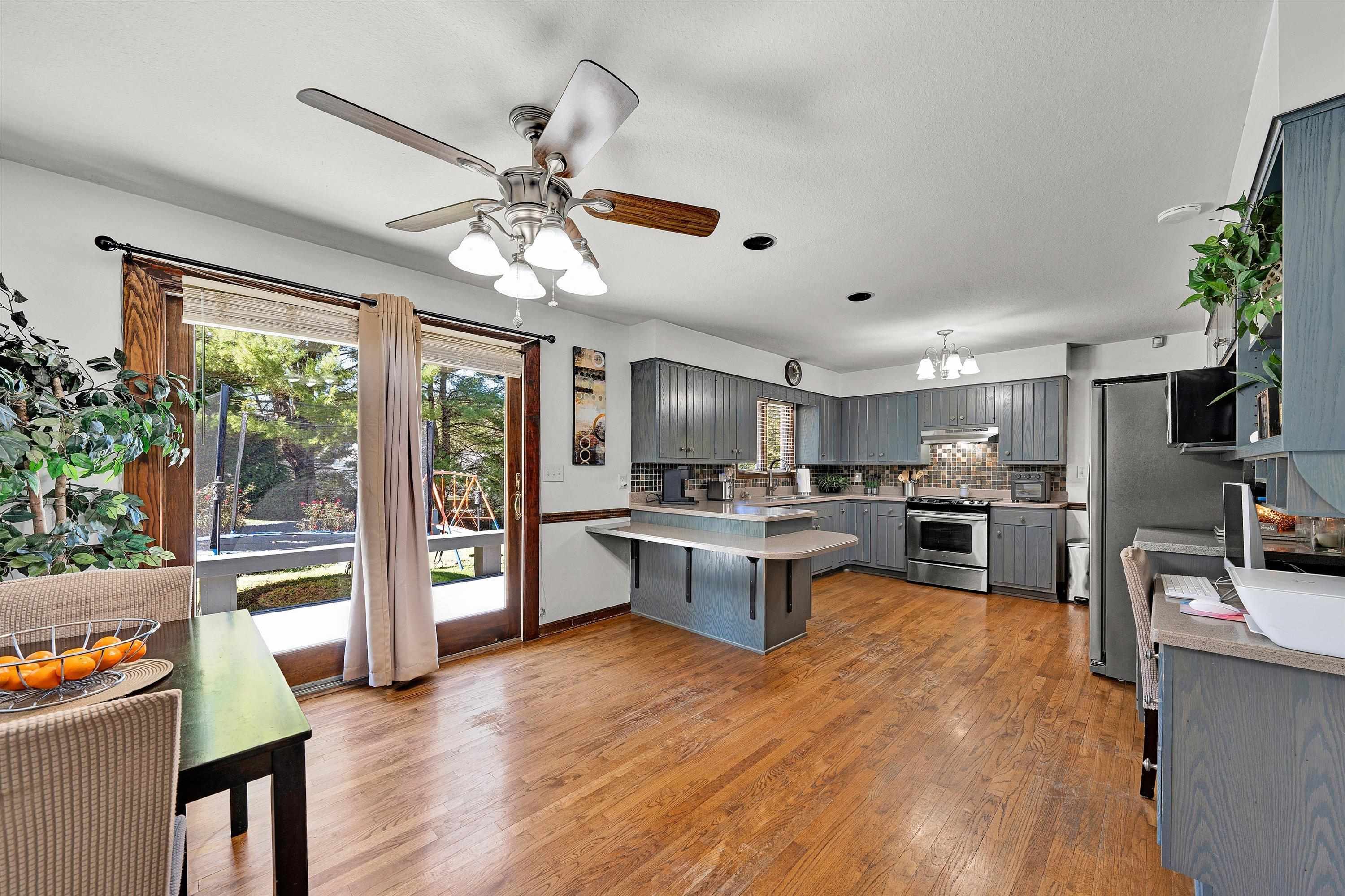 302 Chestnut Street Pearisburg VA 24134