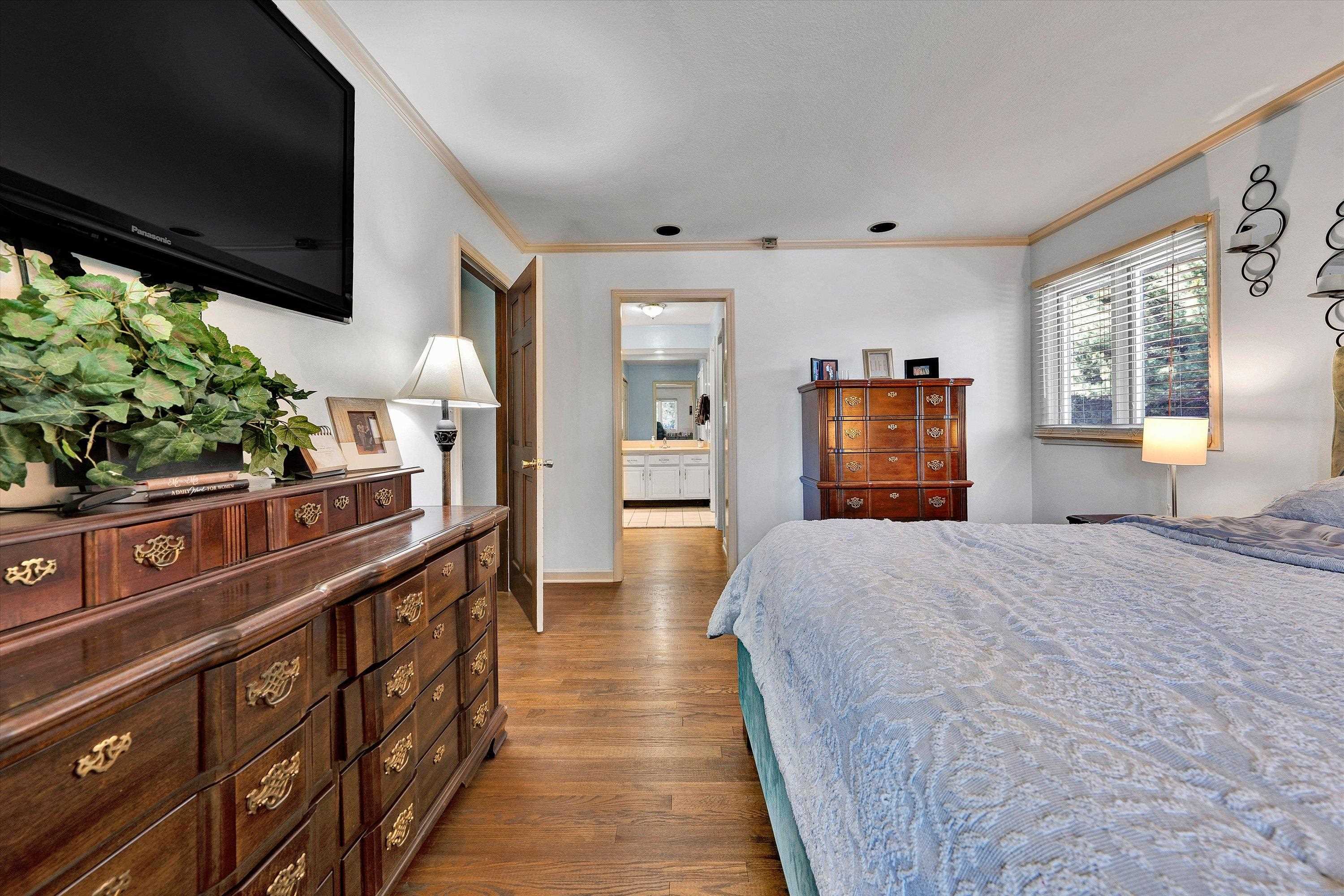 302 Chestnut Street Pearisburg VA 24134