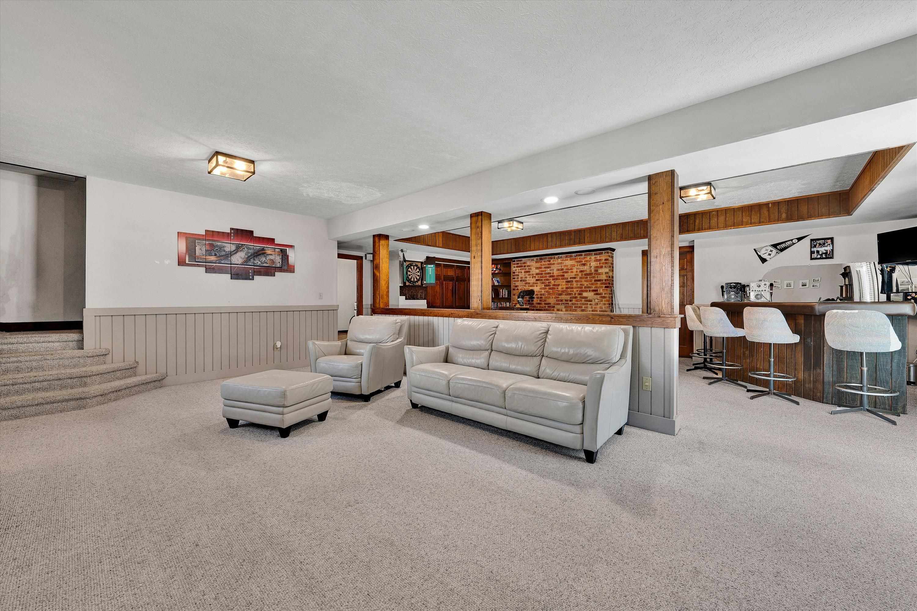 302 Chestnut Street Pearisburg VA 24134