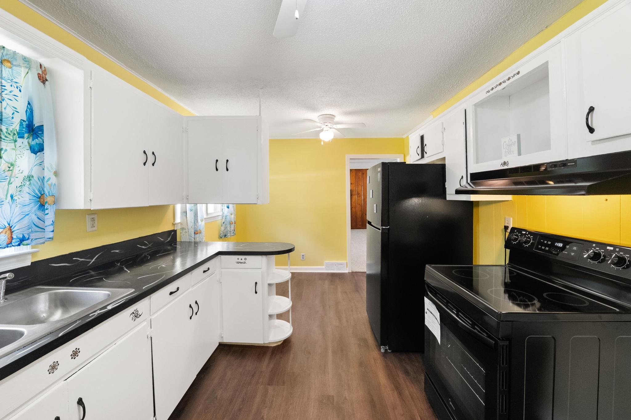 331 Hulldale Avenue Marion VA 24354