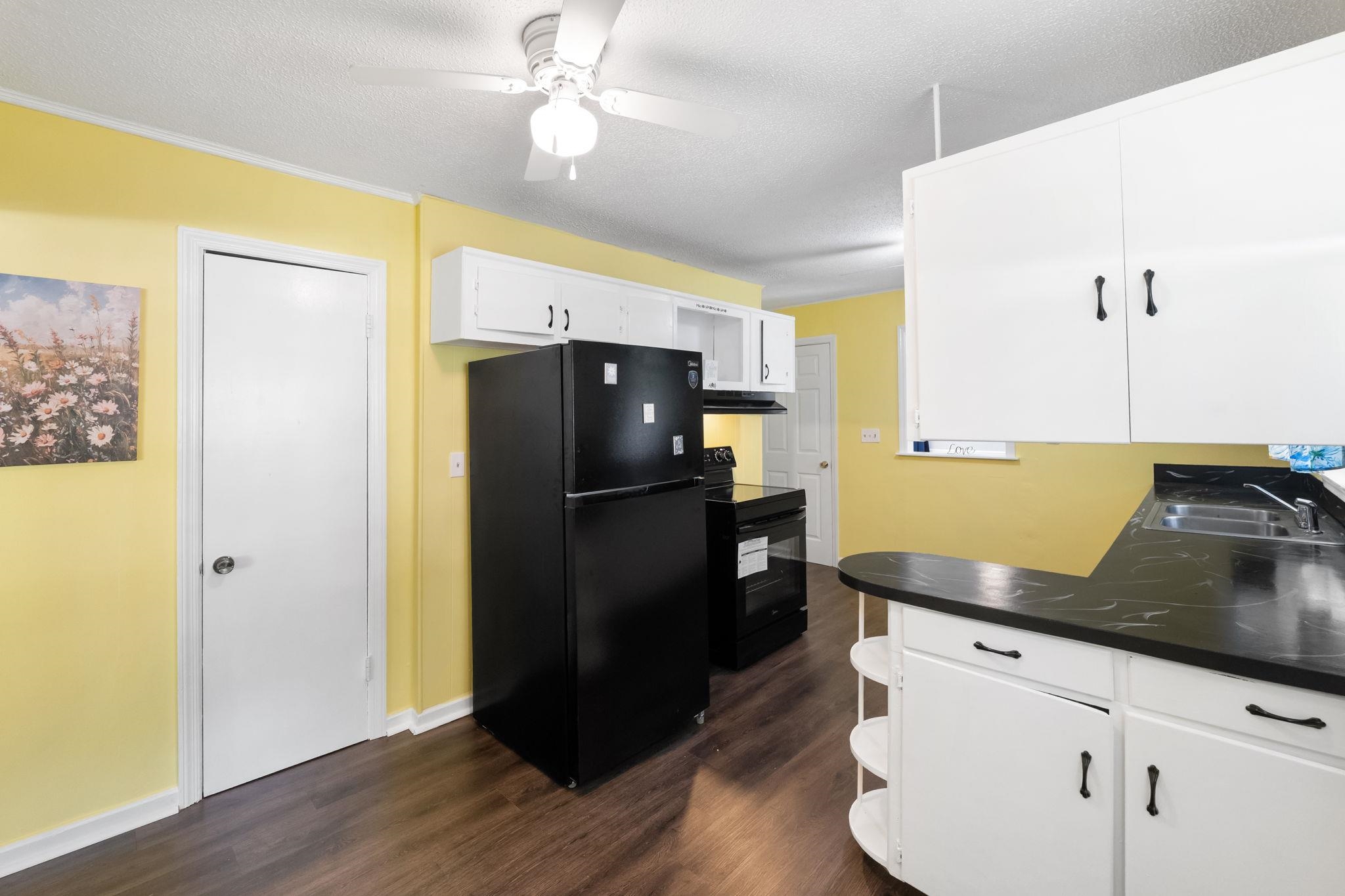 331 Hulldale Avenue Marion VA 24354