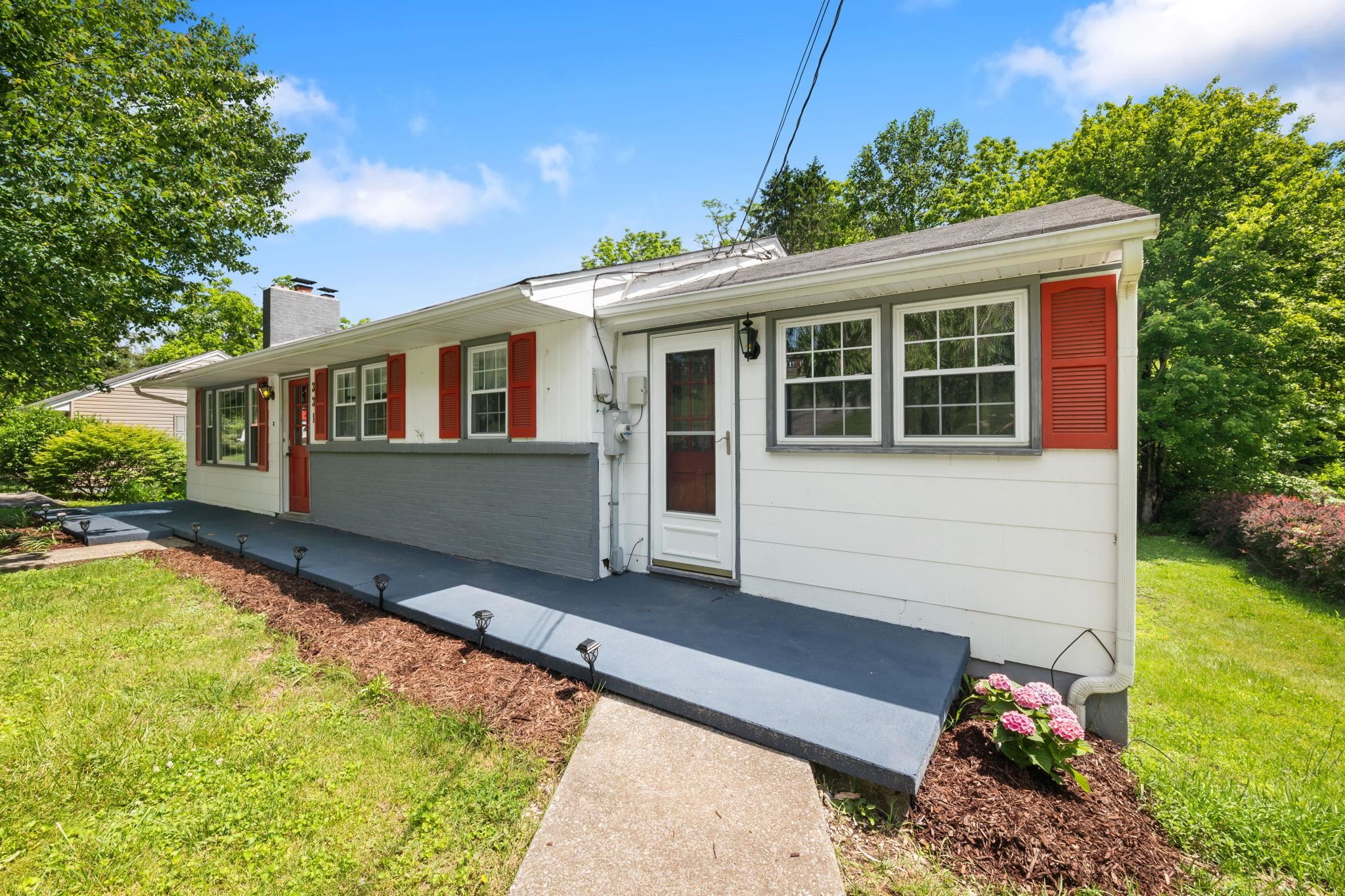 331 Hulldale Avenue Marion VA 24354