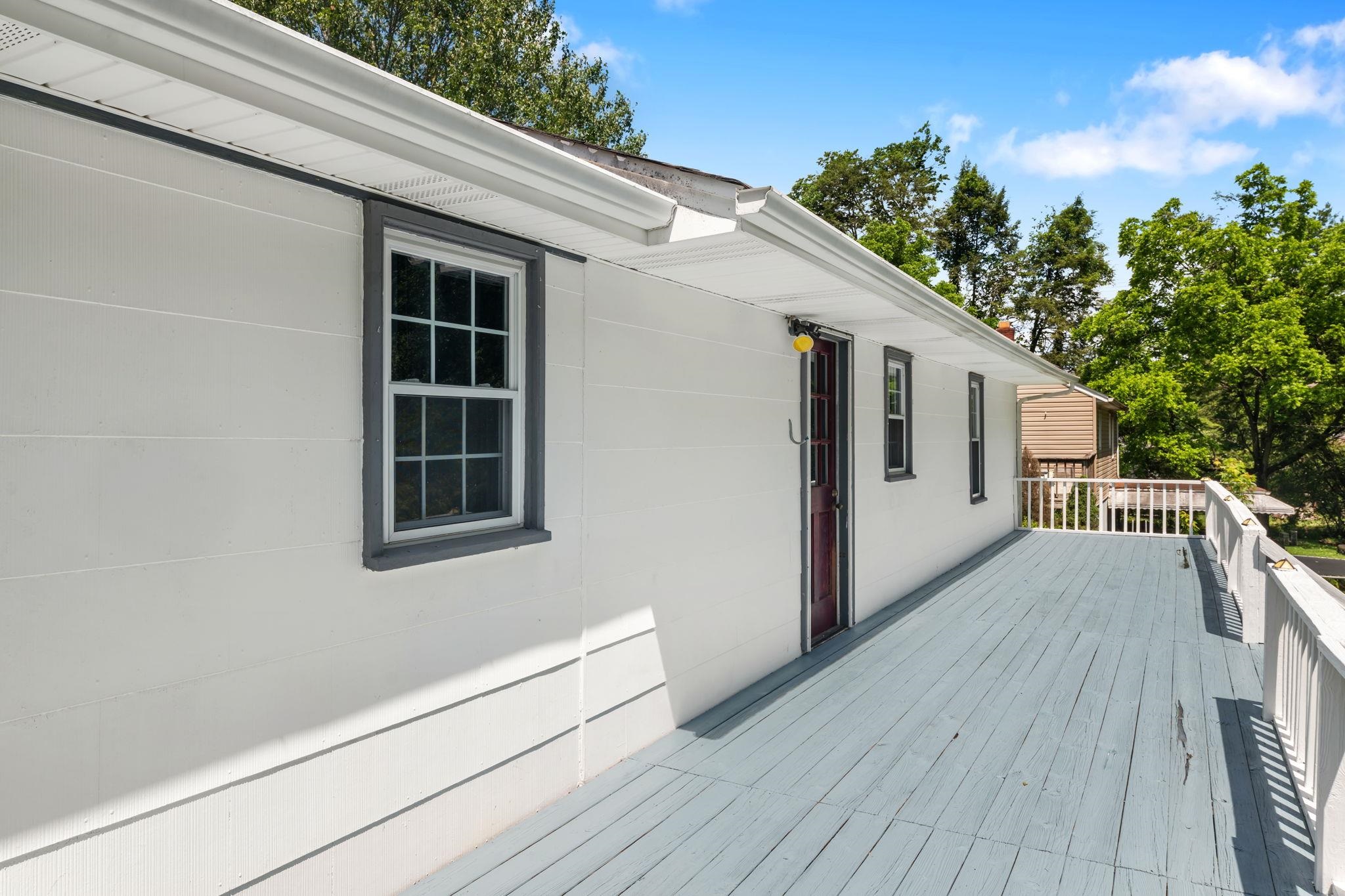 331 Hulldale Avenue Marion VA 24354