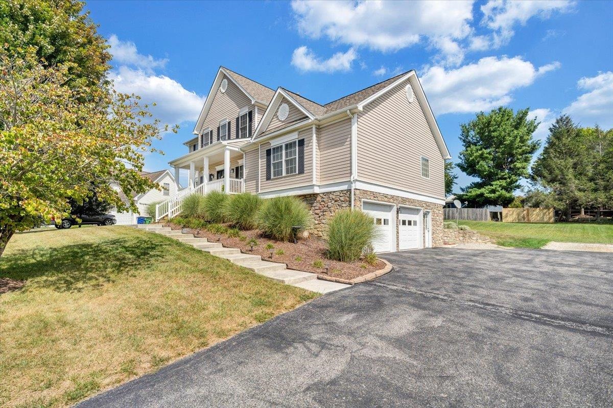260 Citrine Court NW Christiansburg VA 24073