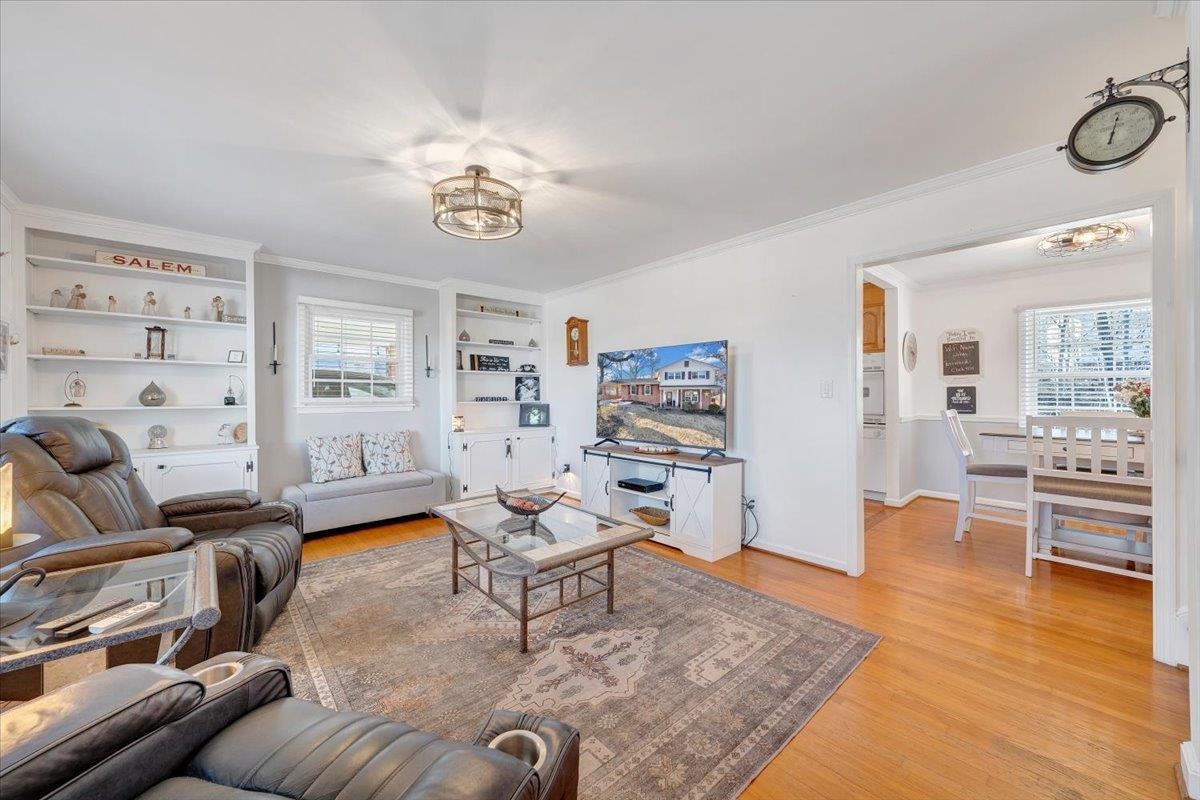 2831 Westclub Drive Salem VA 24153