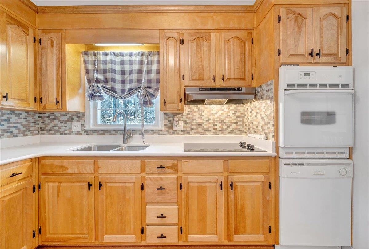 2831 Westclub Drive Salem VA 24153