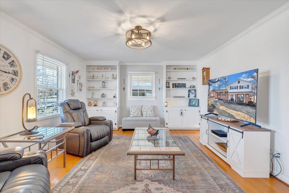 2831 Westclub Drive Salem VA 24153