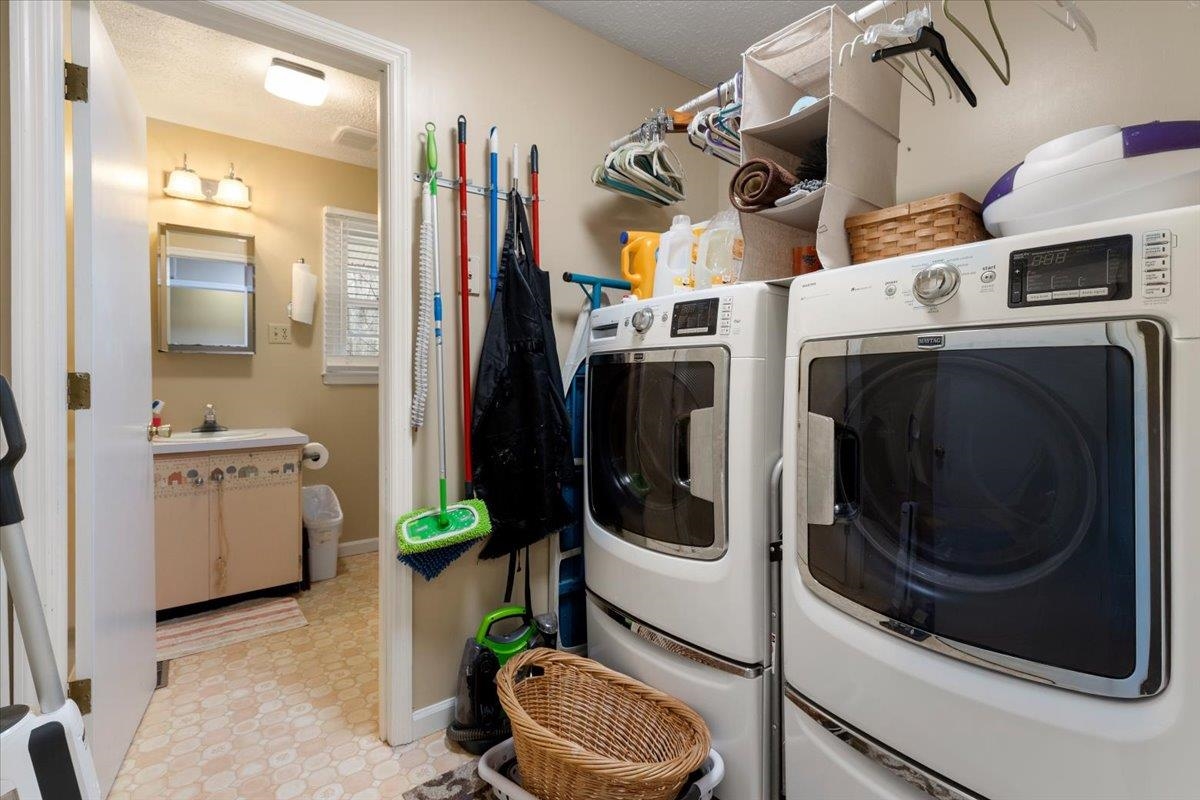 6165 Centennial Drive Blacksburg VA 24060