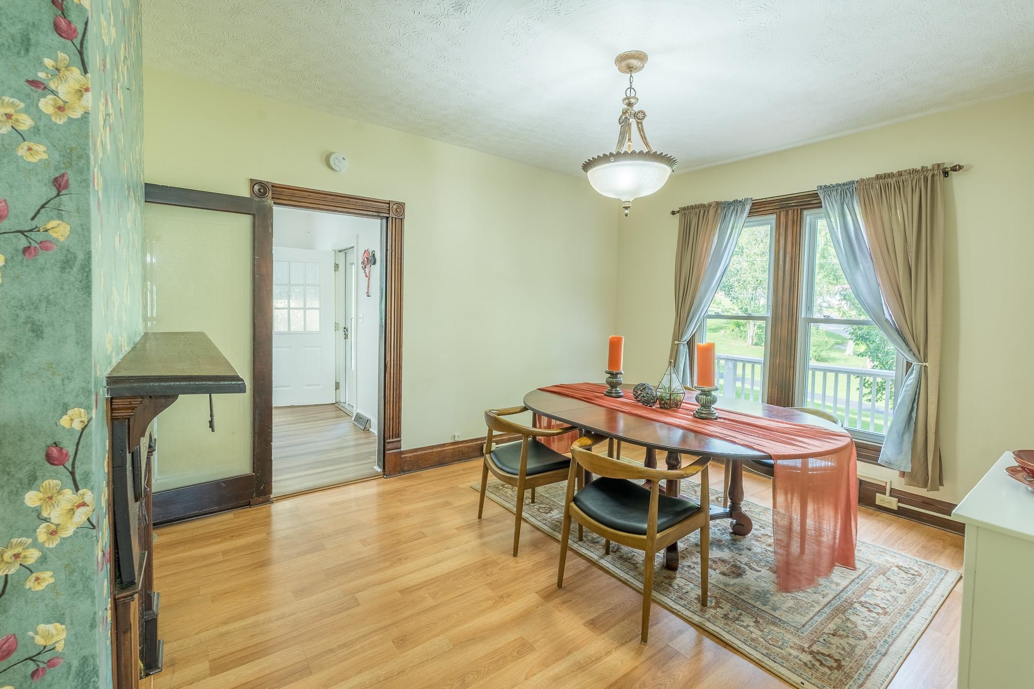 218 Richmond Avenue Rural Retreat VA 24368