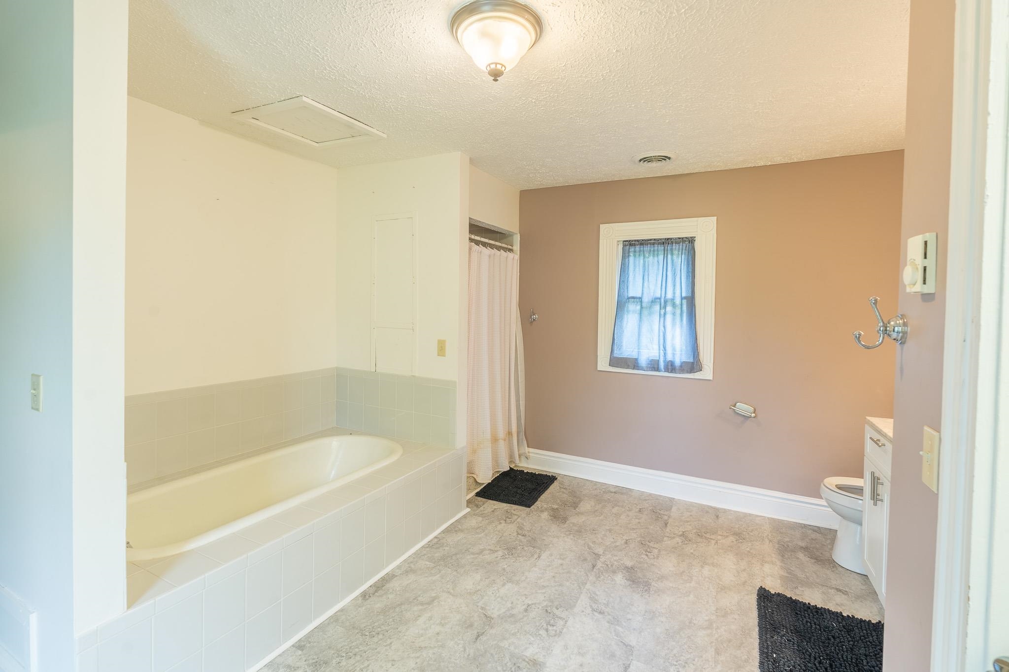 218 Richmond Avenue Rural Retreat VA 24368