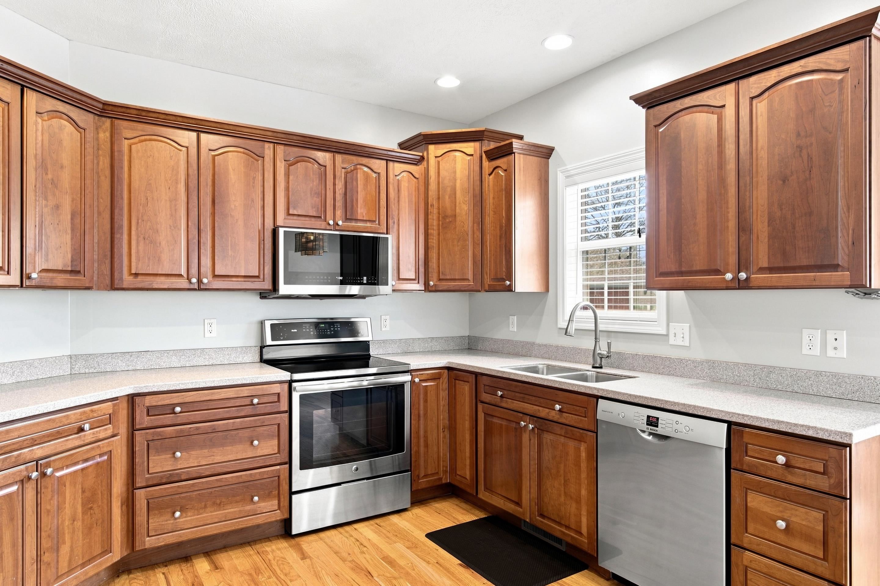 6932 Doral Drive Radford VA 24141