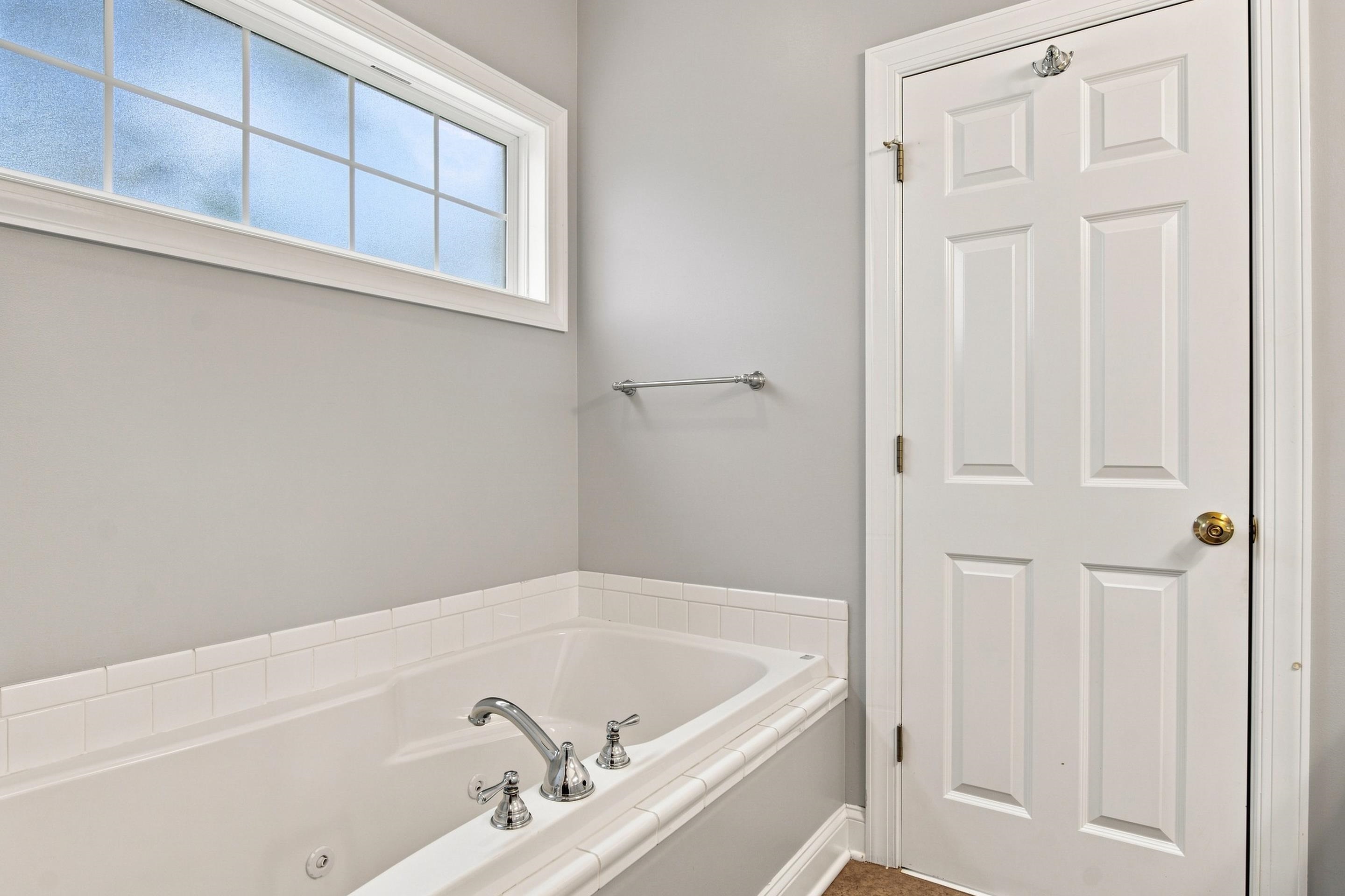 6932 Doral Drive Radford VA 24141