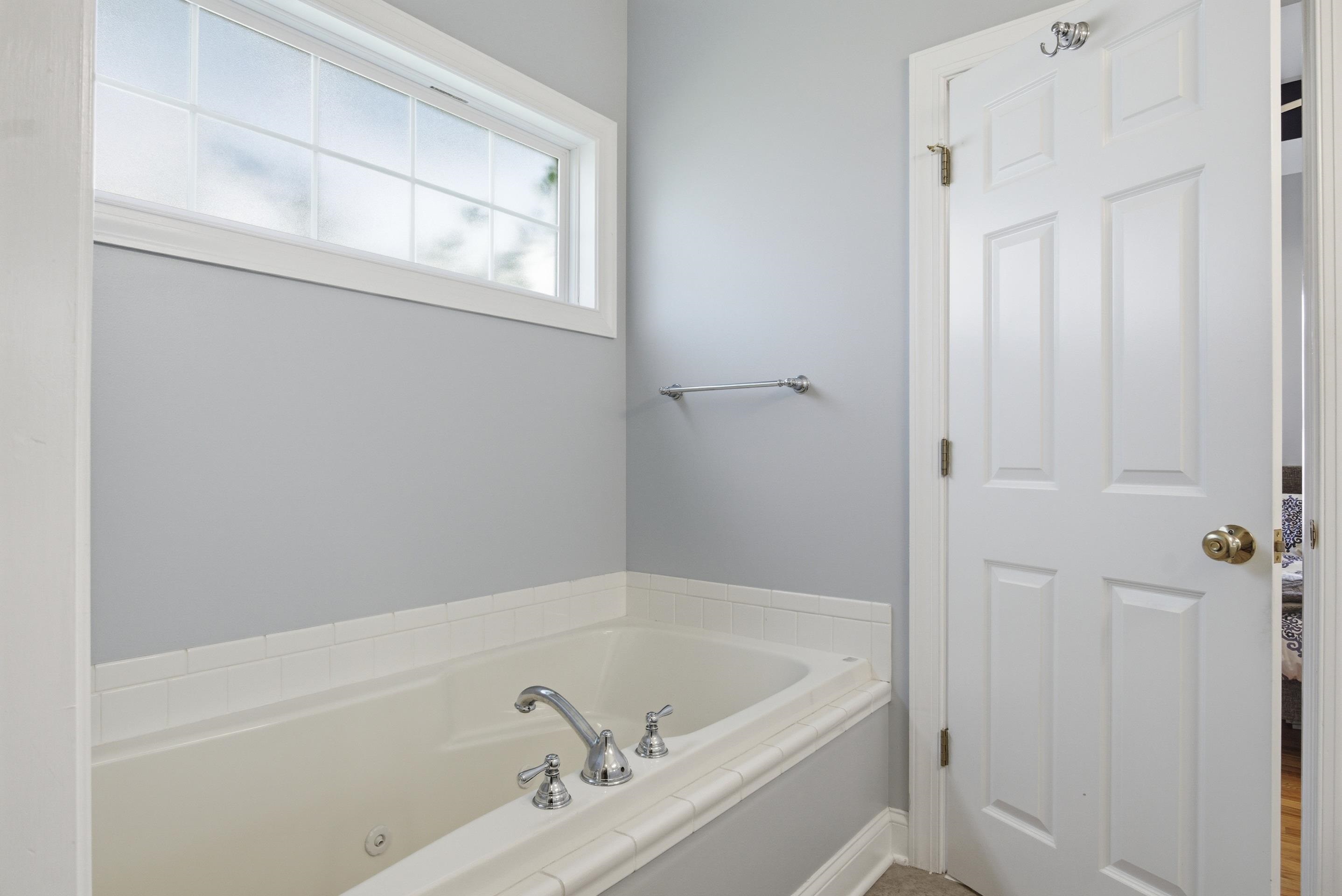 6932 Doral Drive Radford VA 24141
