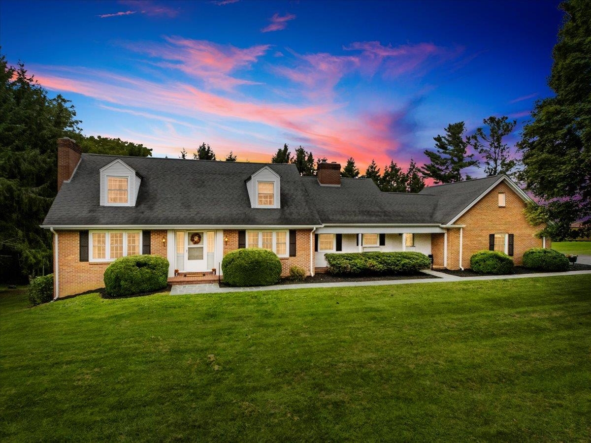 2211 Pleasant Hill Drive Pulaski VA 24301