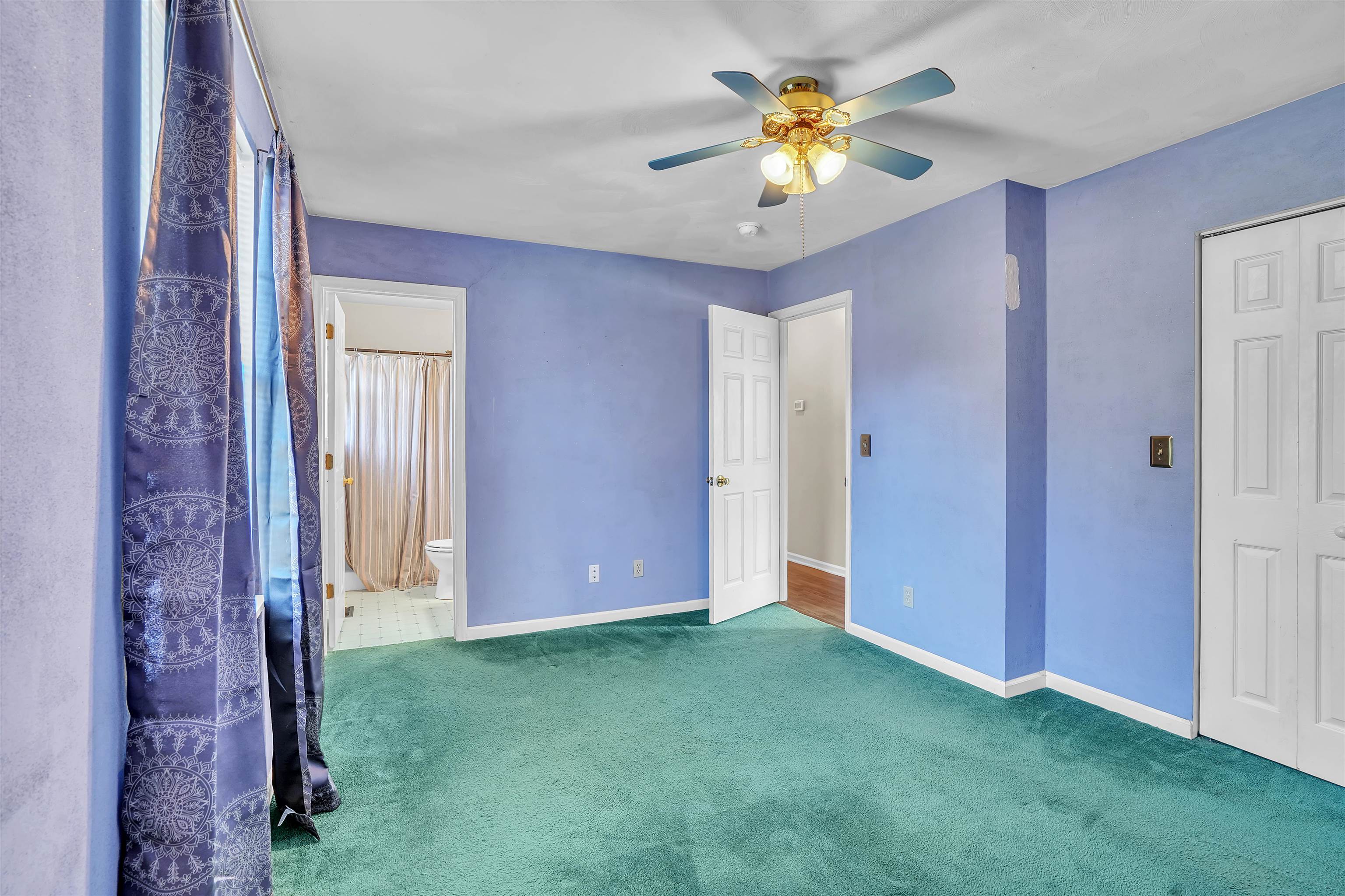 614 Morris Avenue Pearisburg VA 24134