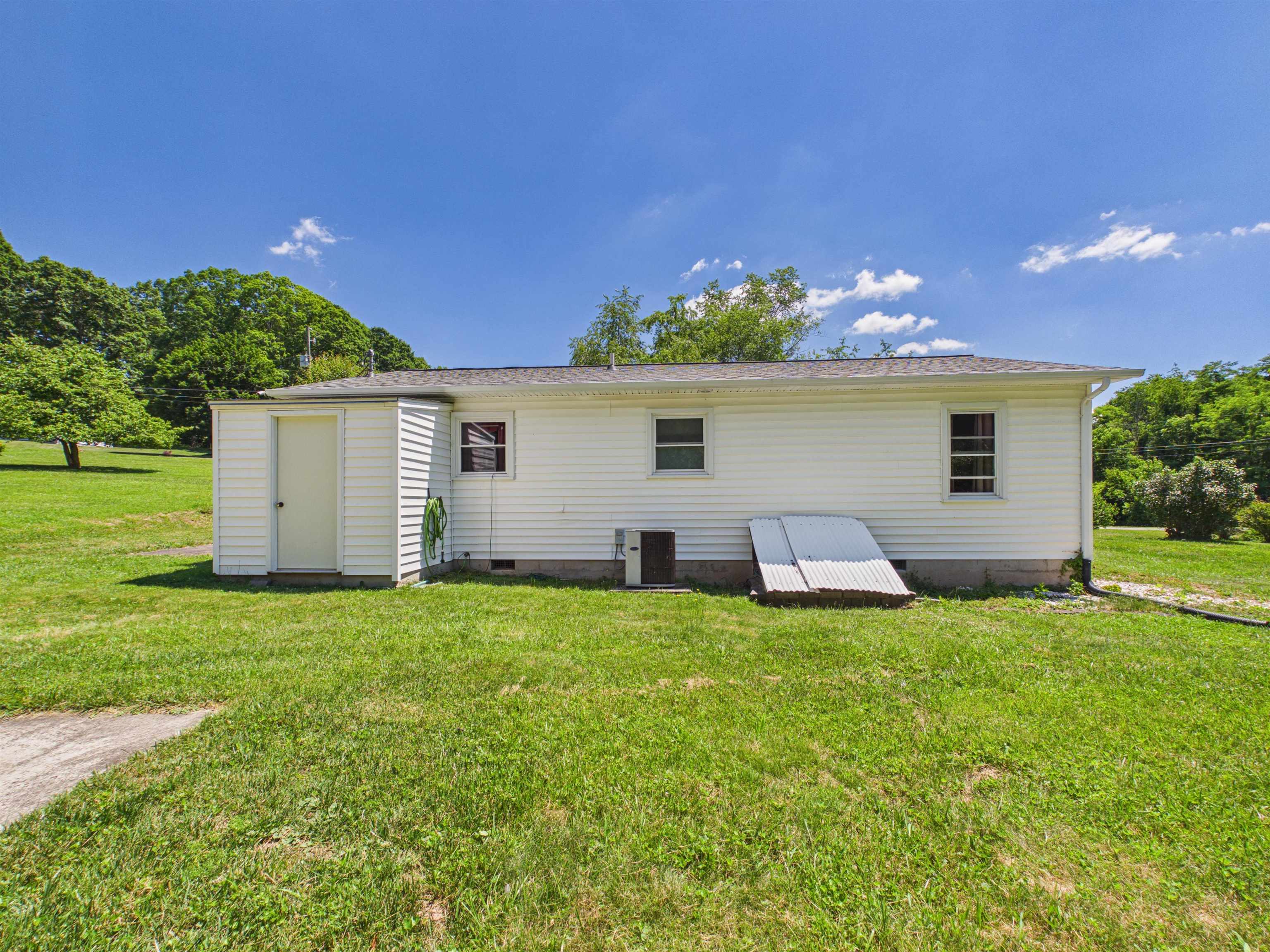 187 Fox Fire Road Max Meadows VA 24360