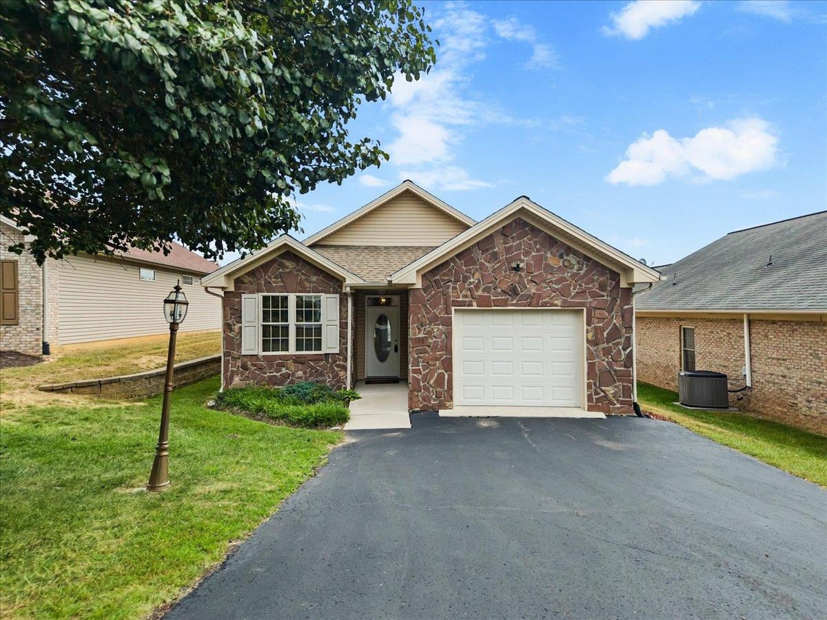 115 Windsong Lane Christiansburg VA 24073