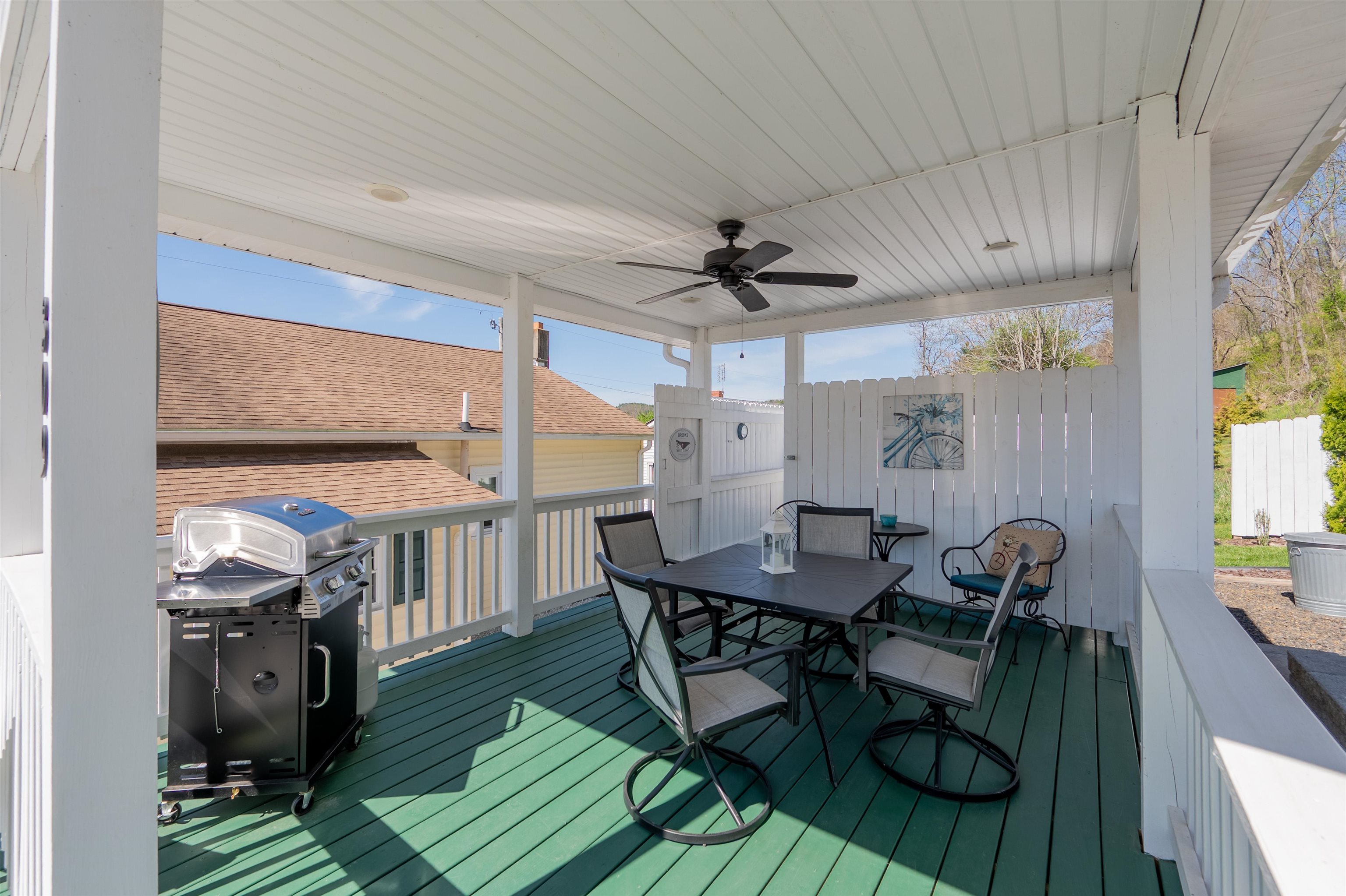 309 Grayson Street Fries VA 24330