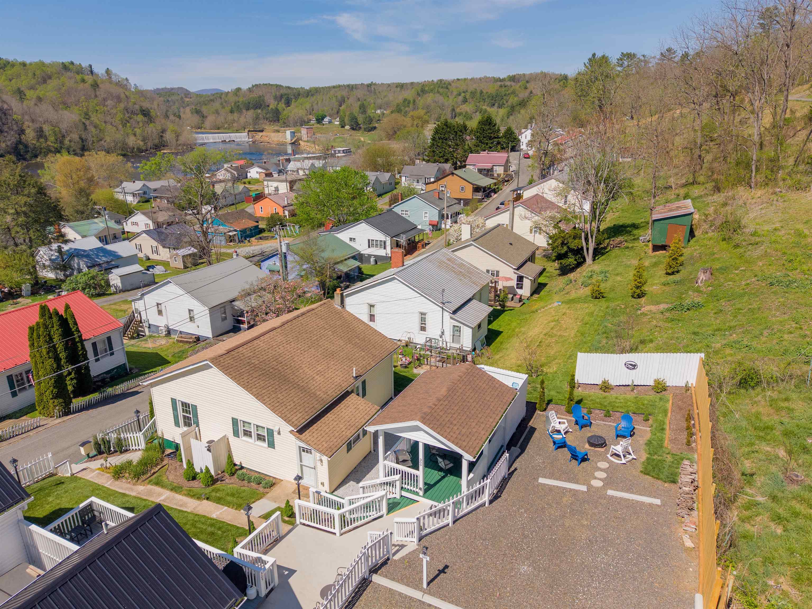 309 Grayson Street Fries VA 24330