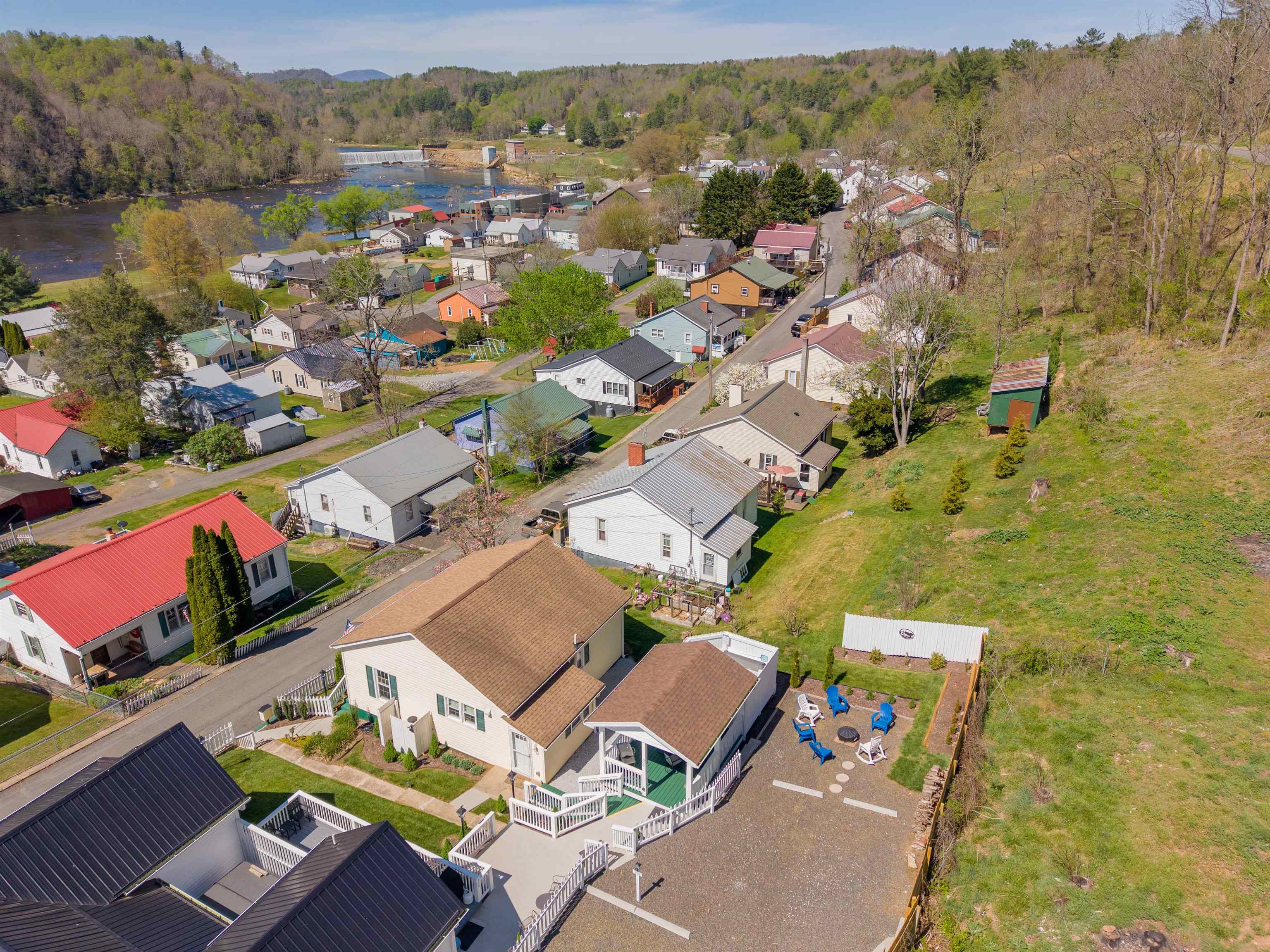 309 Grayson Street Fries VA 24330