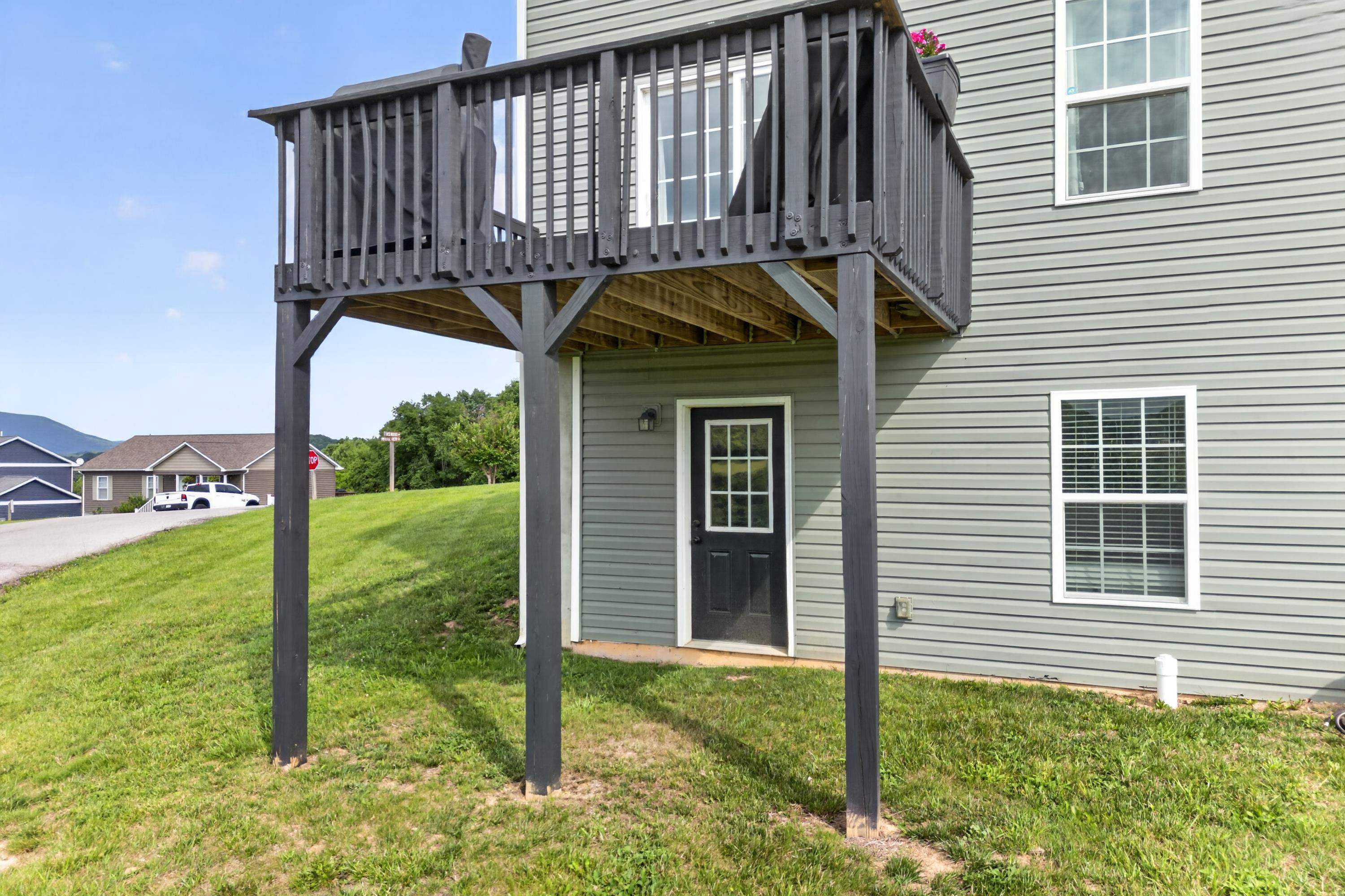 120 Prairie View Lane Pembroke VA 24136