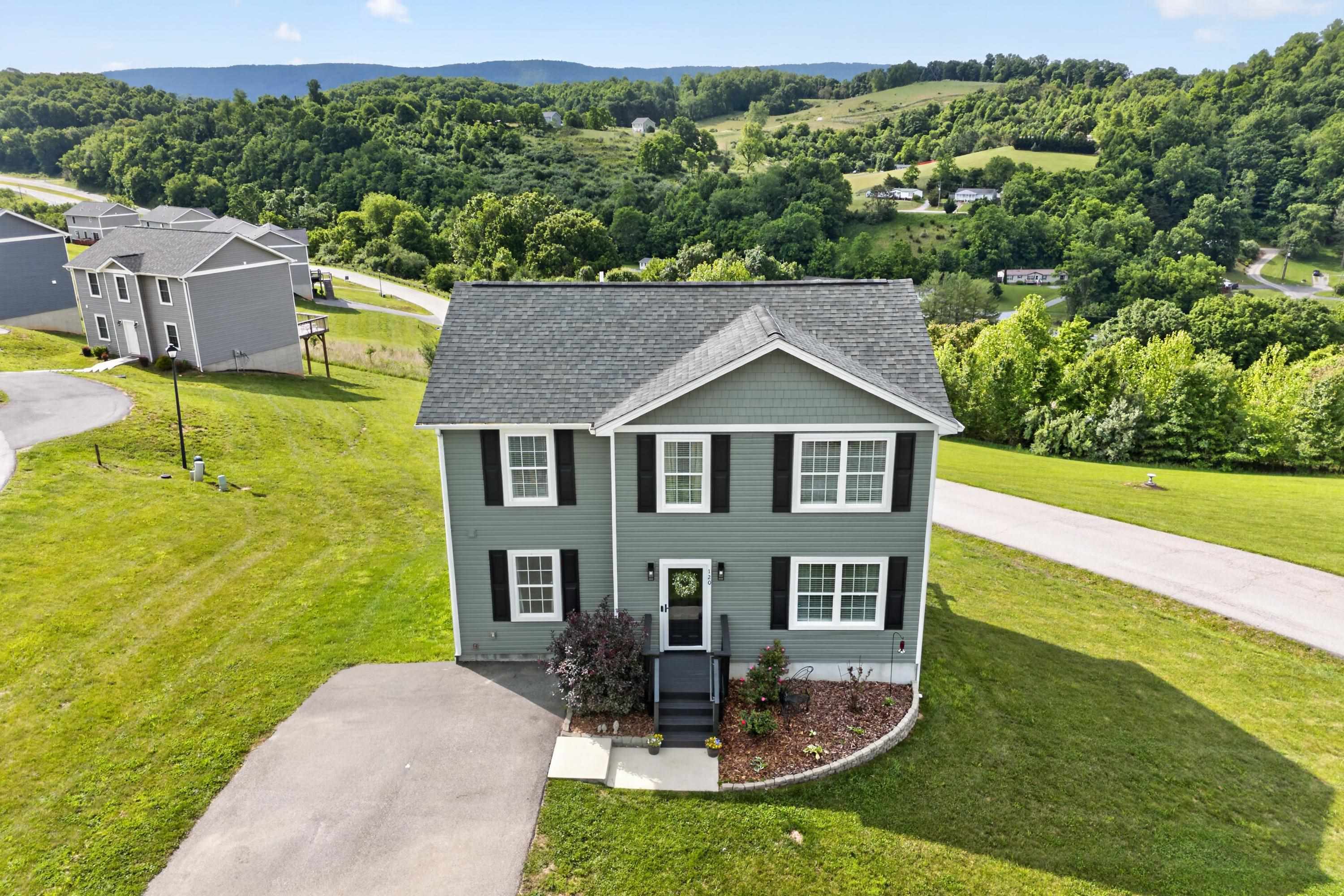 120 Prairie View Lane Pembroke VA 24136