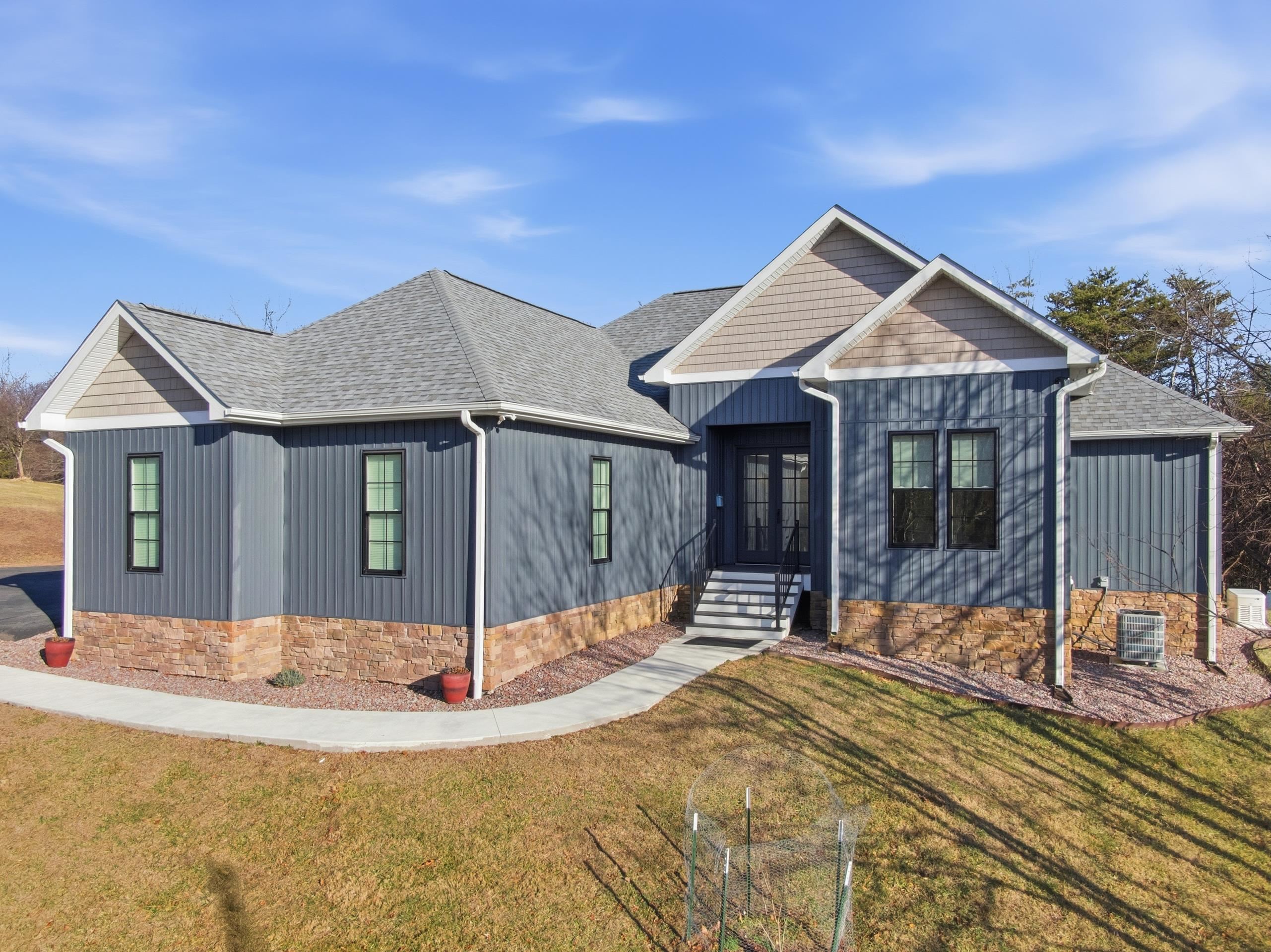 3398 Lake Ridge Road Pulaski VA 24301