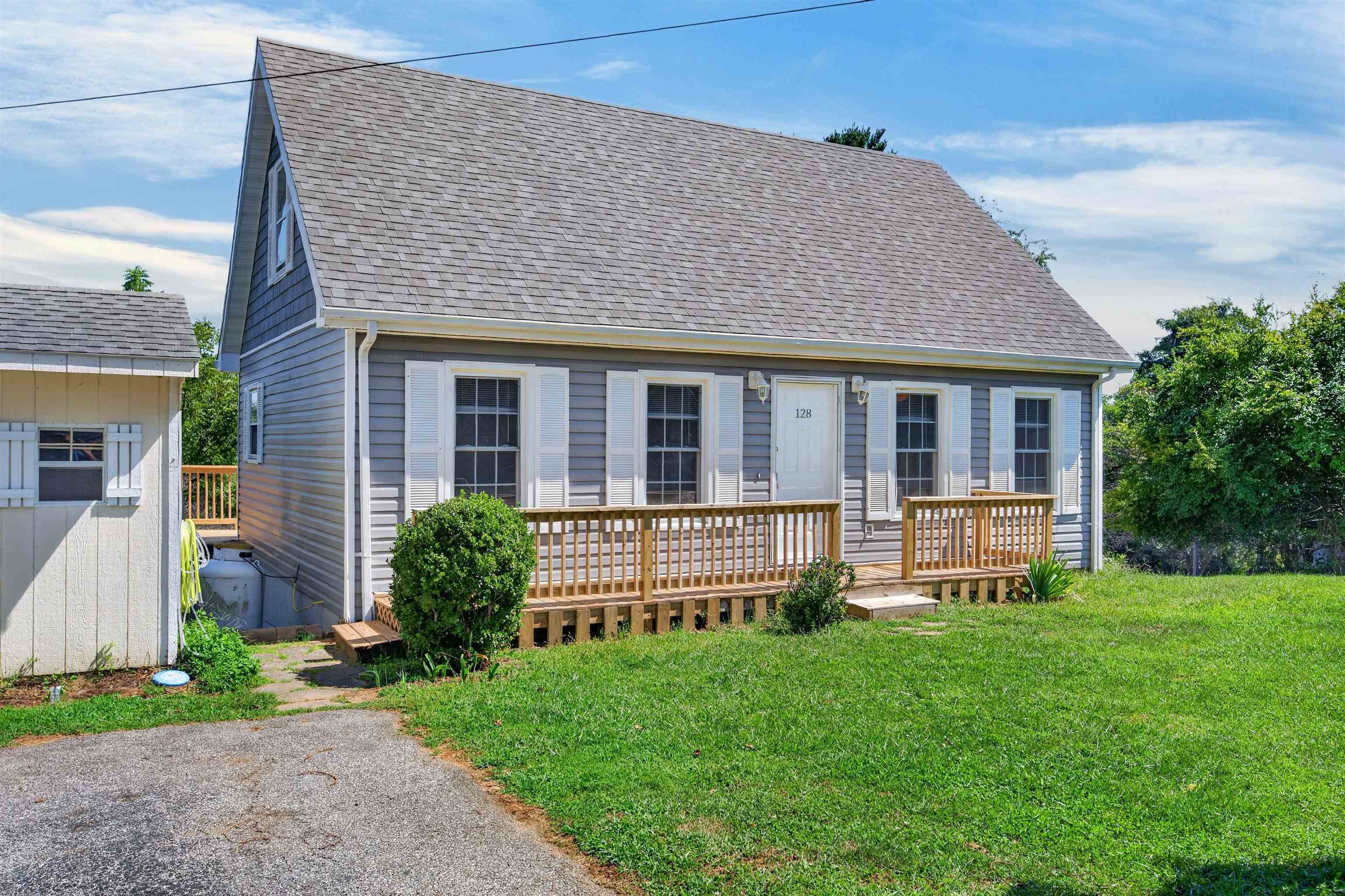 128 Armory Road Galax VA 24333