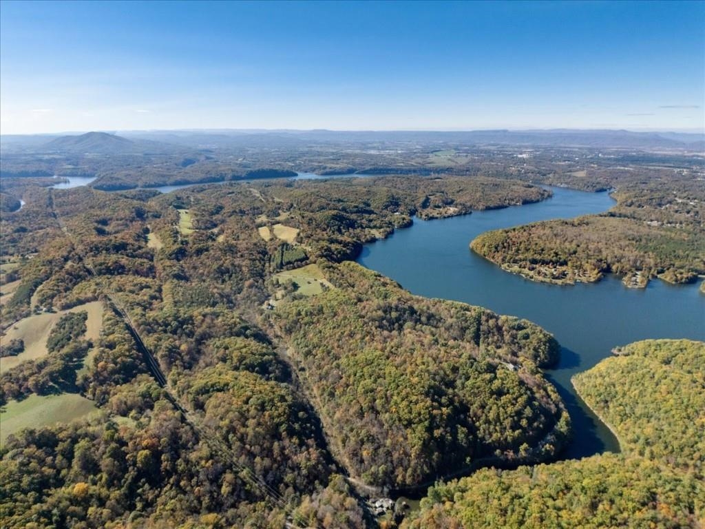 5661 Owens Road Radford VA 24141