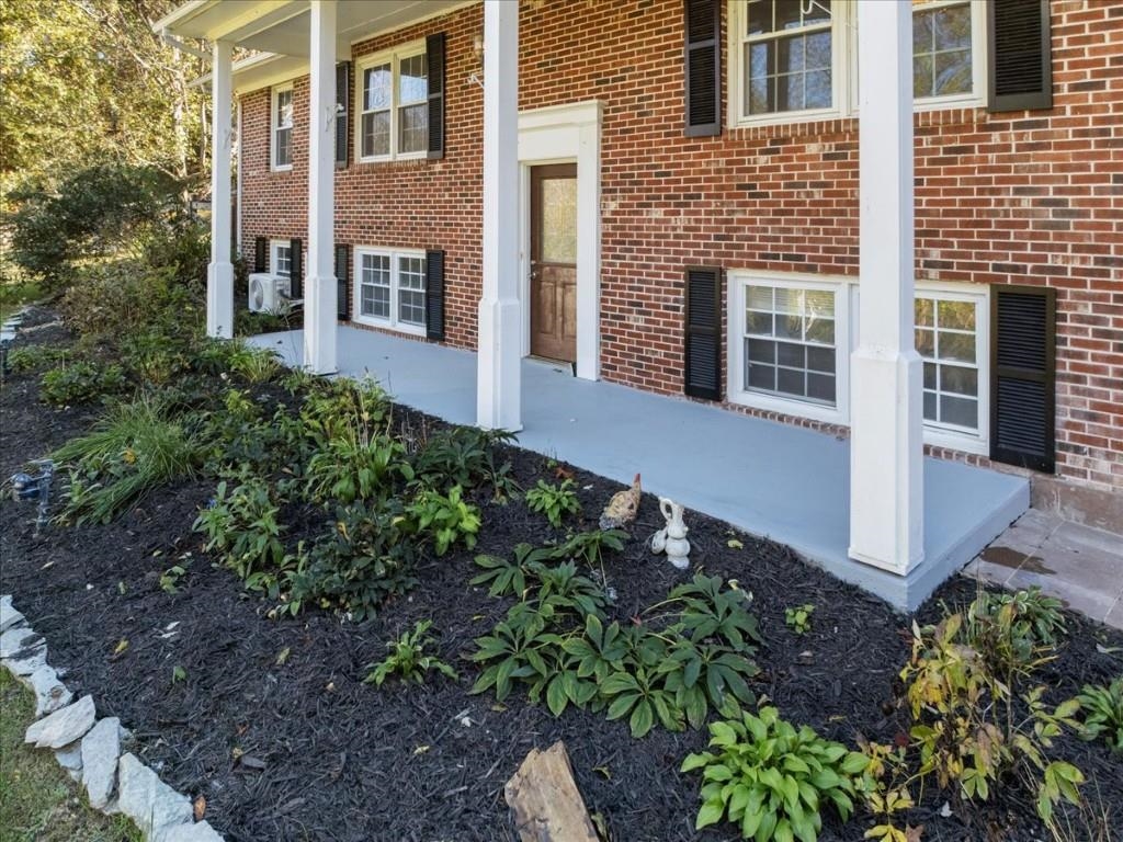 5661 Owens Road Radford VA 24141