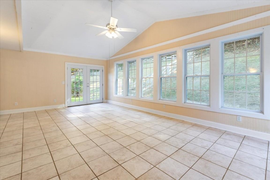 5661 Owens Road Radford VA 24141